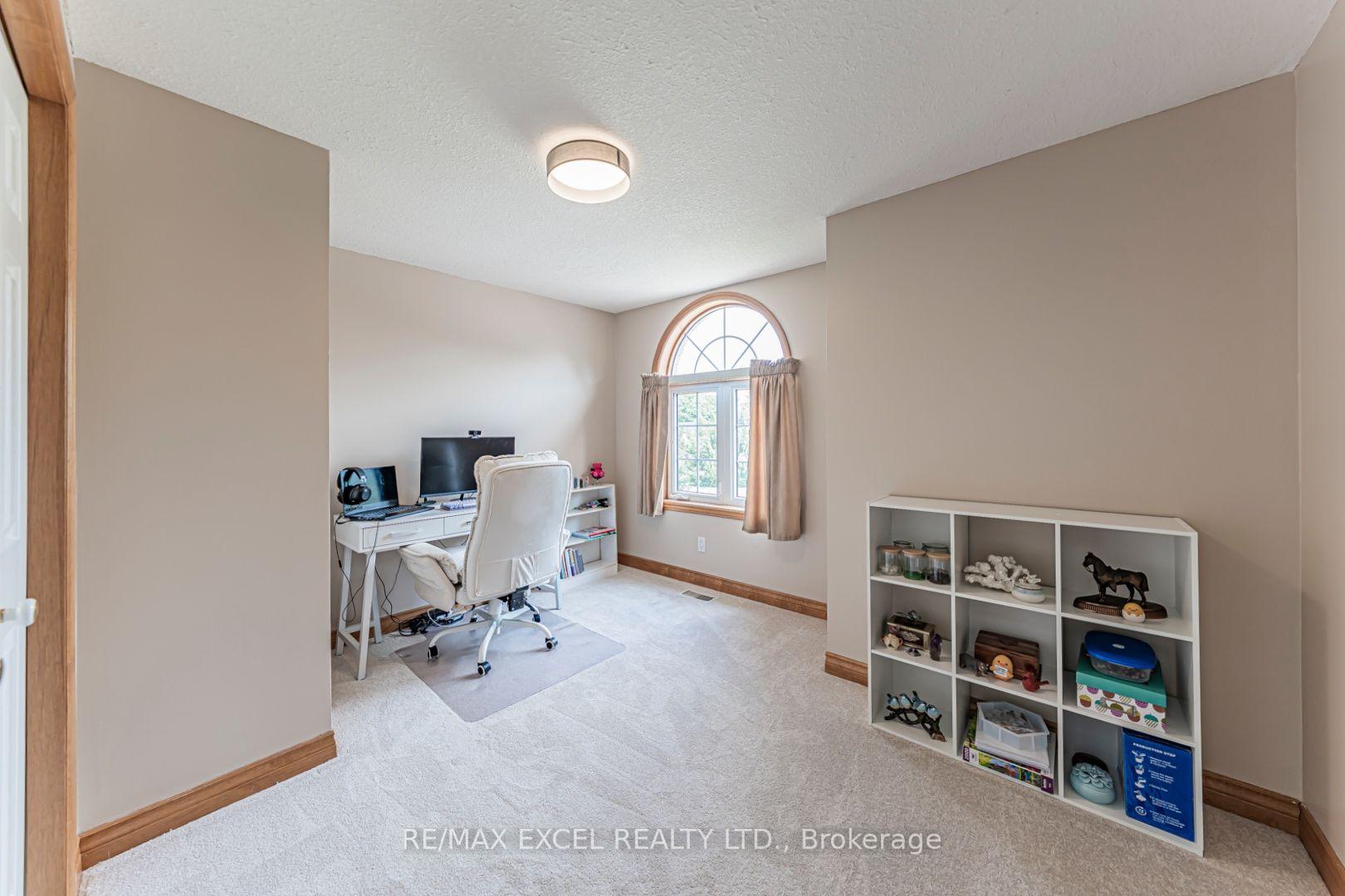 Photo 30 of 1032 Sunset Drive, Wellesley — HOMEH