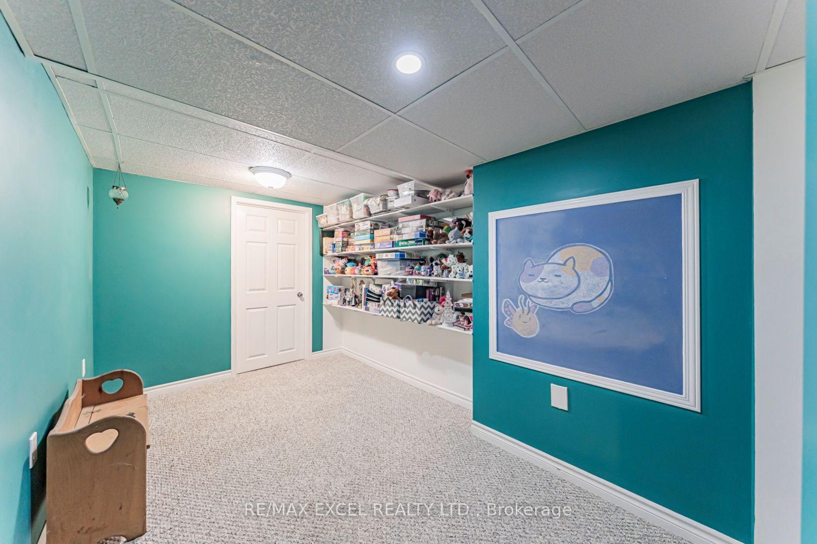 Photo 40 of 1032 Sunset Drive, Wellesley — HOMEH