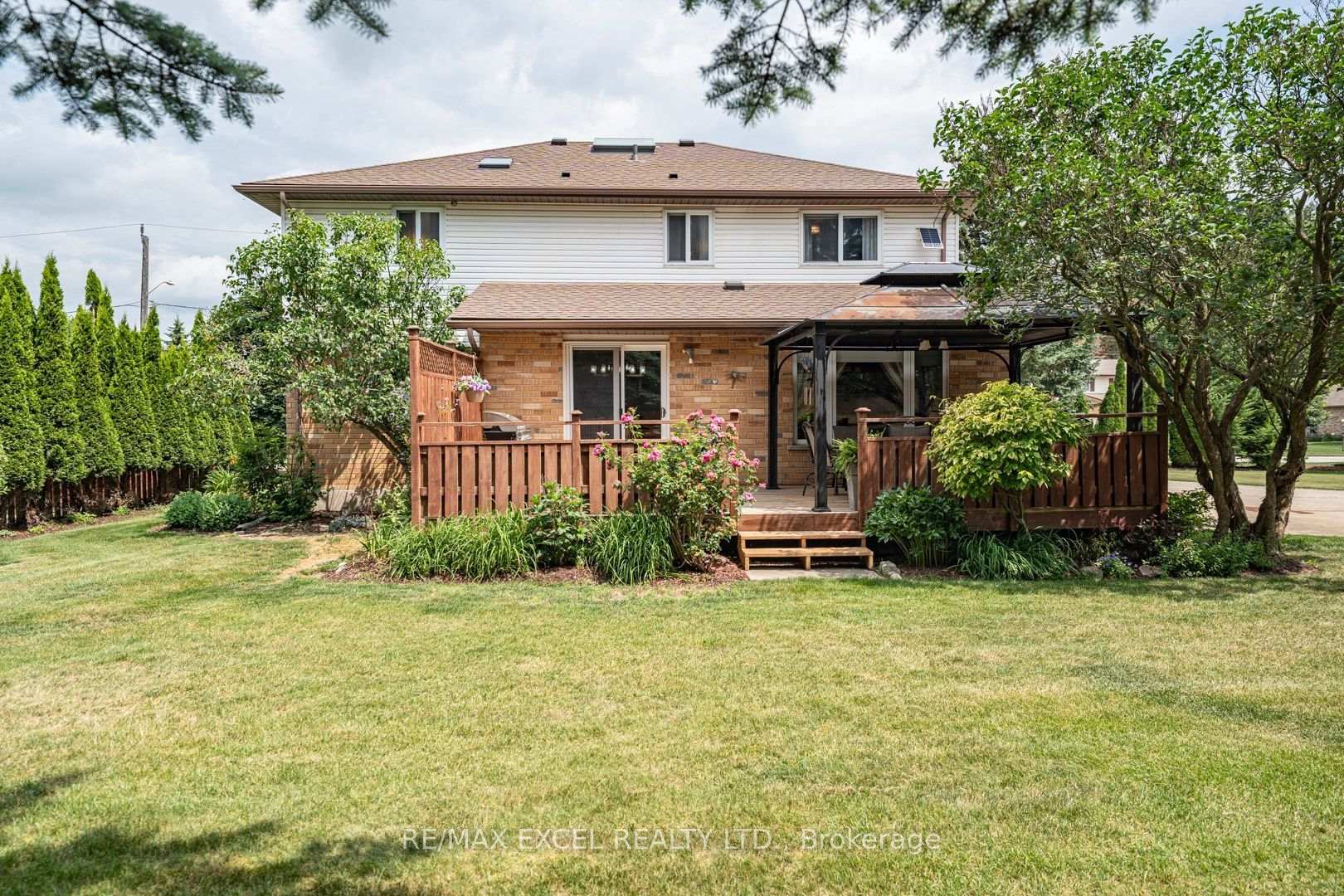 Photo 44 of 1032 Sunset Drive, Wellesley — HOMEH