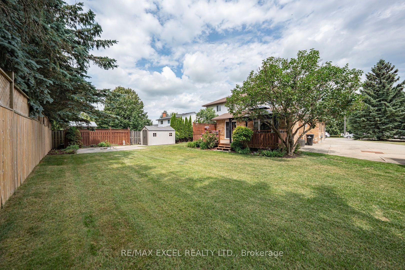 Photo 46 of 1032 Sunset Drive, Wellesley — HOMEH
