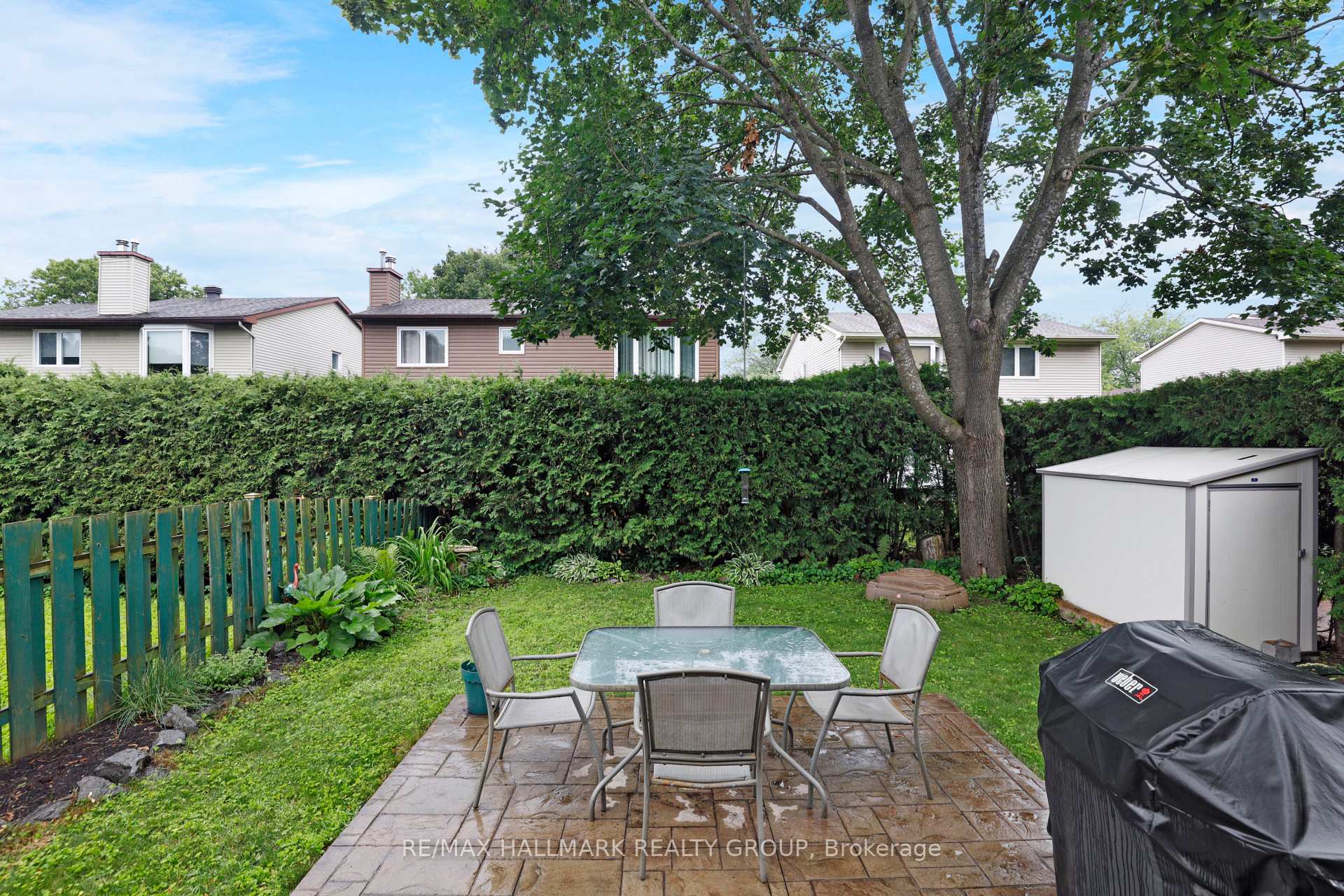 Photo 6 of 6126 Rivermill Crescent, Ottawa, Chapel Hill — HOMEH