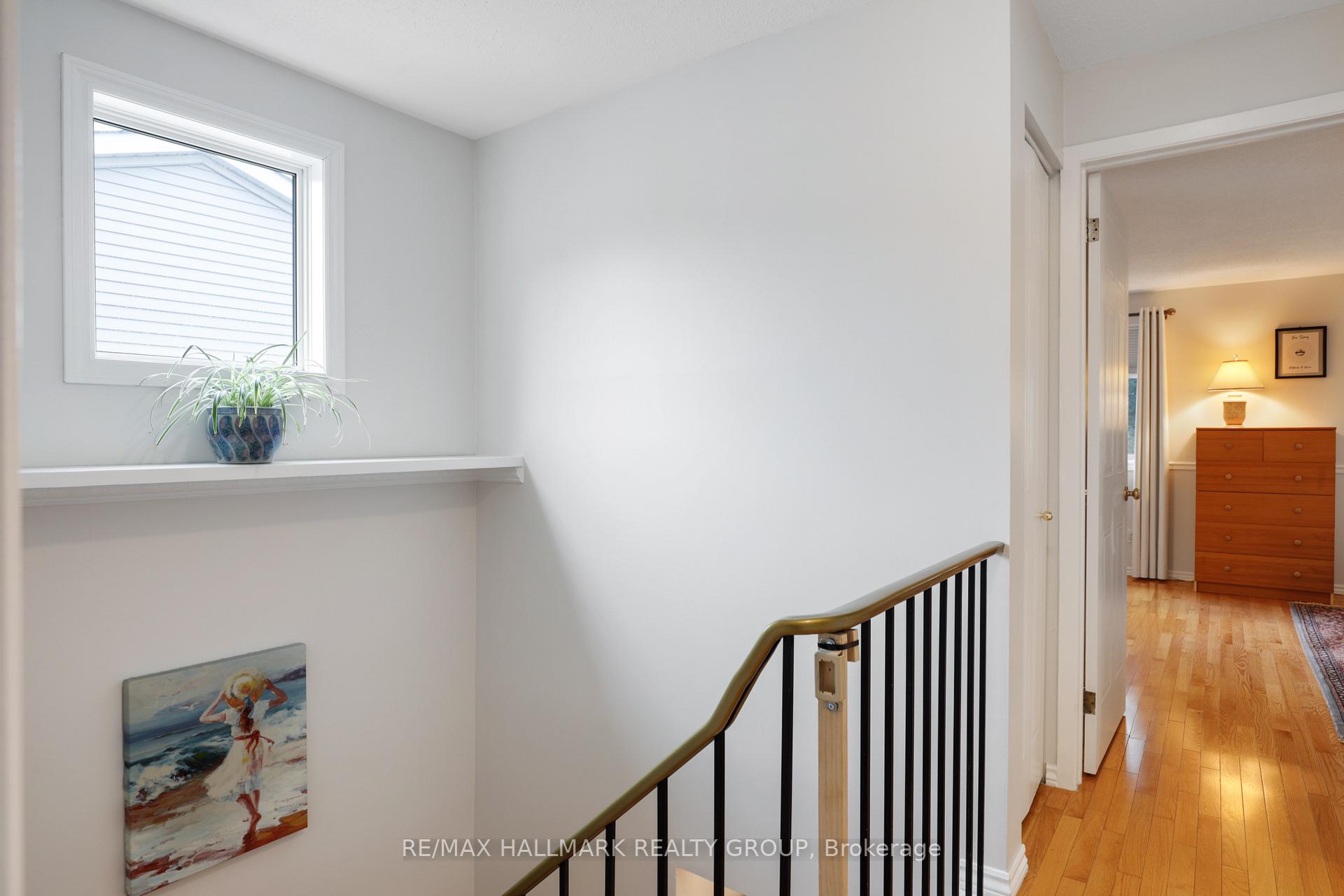 Photo 15 of 6126 Rivermill Crescent, Ottawa, Chapel Hill — HOMEH