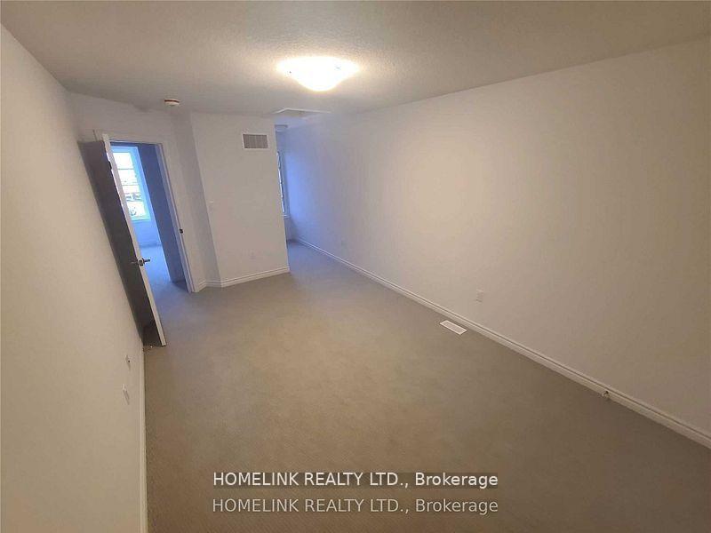 Photo 3 of Unit 121, 61 Soho Street, Hamilton, Stoney Creek Mountain — HOMEH