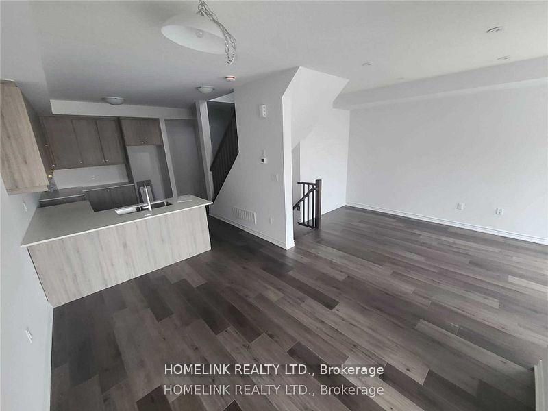 Photo 7 of Unit 121, 61 Soho Street, Hamilton, Stoney Creek Mountain — HOMEH