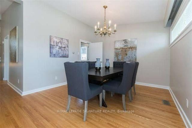 Photo 3 of 12 Lacewood Crescent, North York, Parkwoods-Donalda — HOMEH