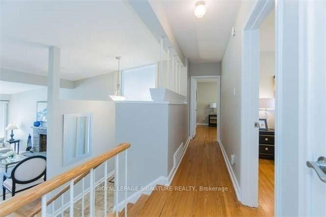 Photo 7 of 12 Lacewood Crescent, North York, Parkwoods-Donalda — HOMEH