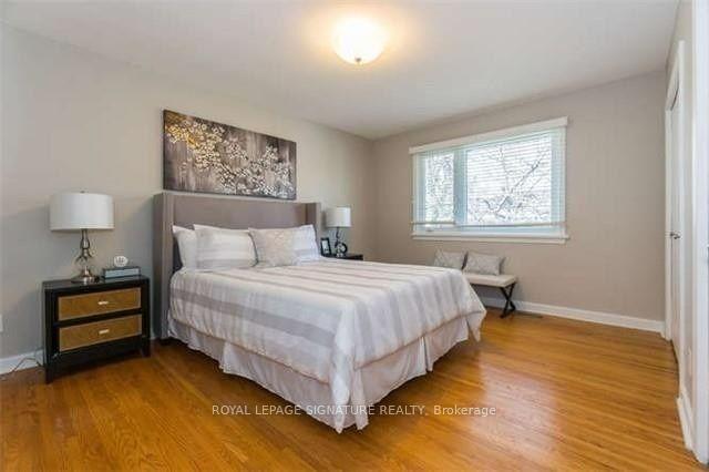 Photo 8 of 12 Lacewood Crescent, North York, Parkwoods-Donalda — HOMEH