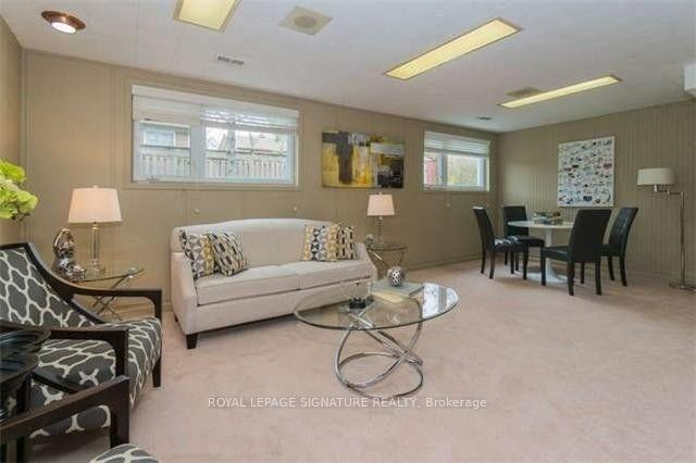 Photo 12 of 12 Lacewood Crescent, North York, Parkwoods-Donalda — HOMEH