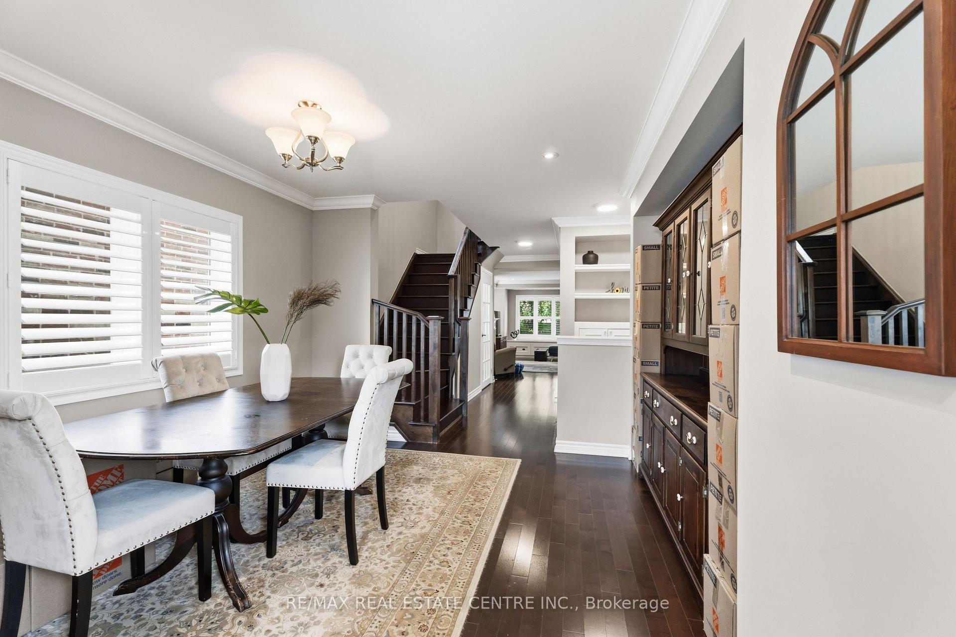 Photo 2 of Unit 33, 22 Spring Creek Drive, Hamilton, Waterdown — HOMEH