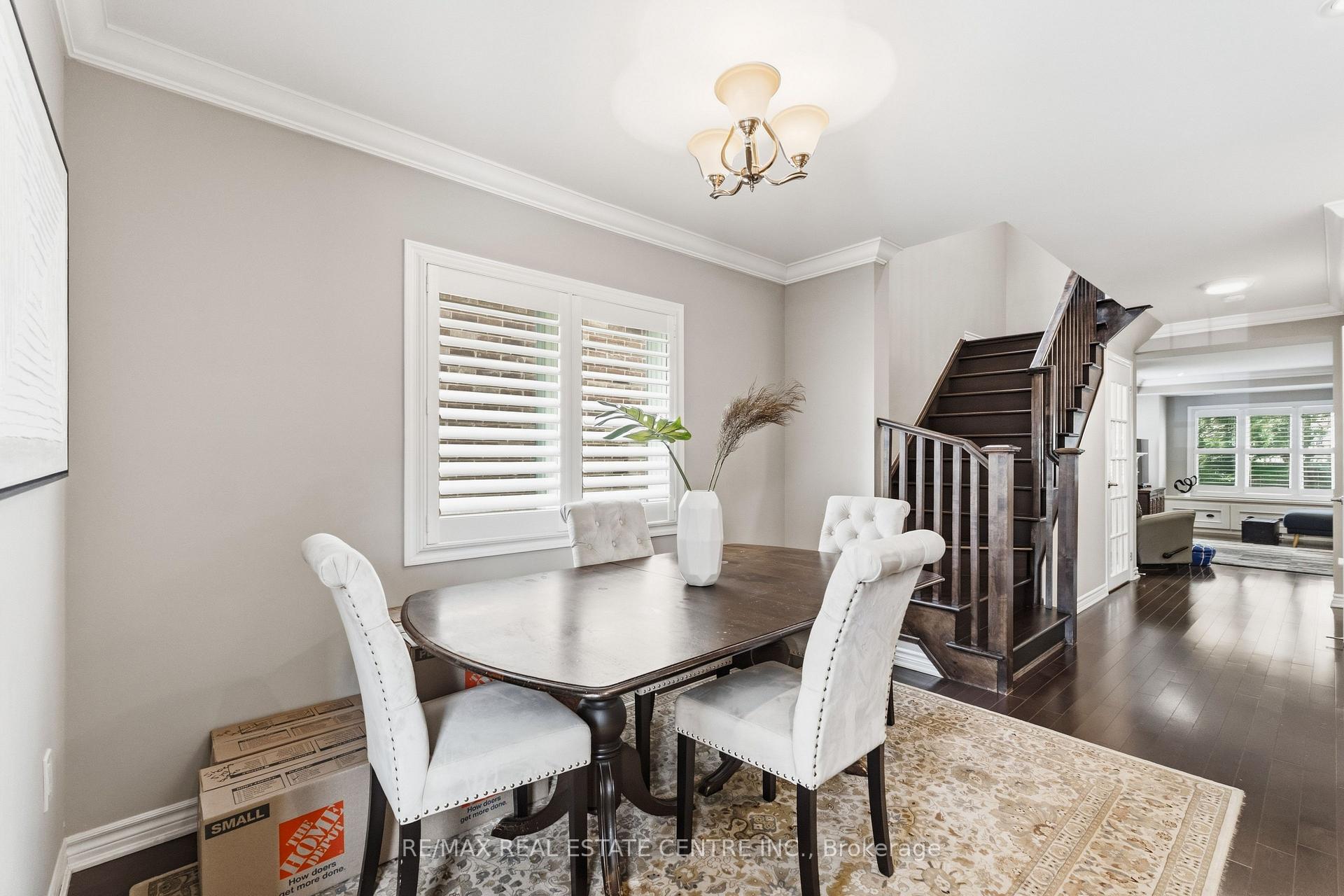 Photo 5 of Unit 33, 22 Spring Creek Drive, Hamilton, Waterdown — HOMEH