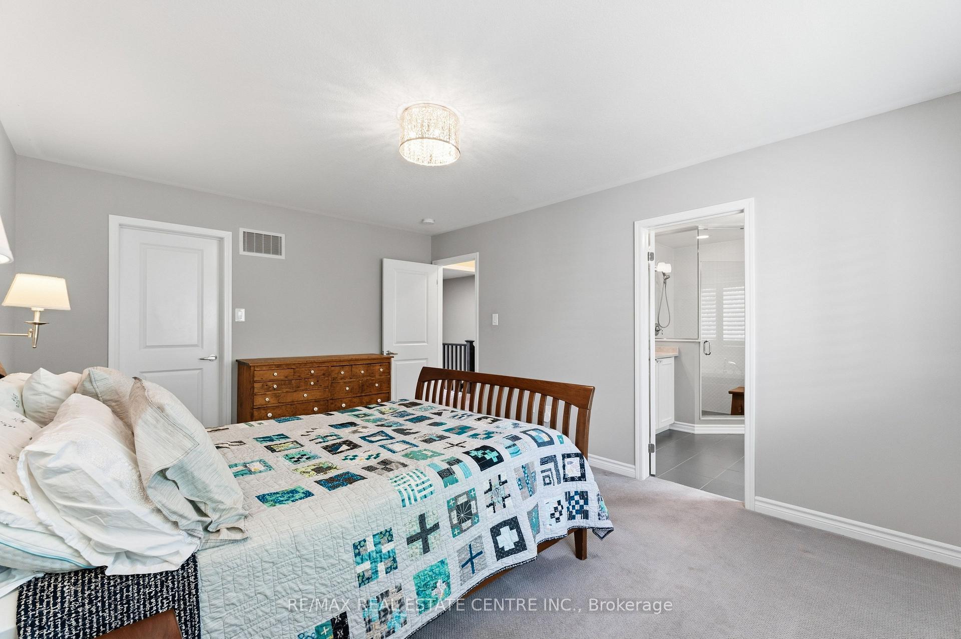 Photo 20 of Unit 33, 22 Spring Creek Drive, Hamilton, Waterdown — HOMEH