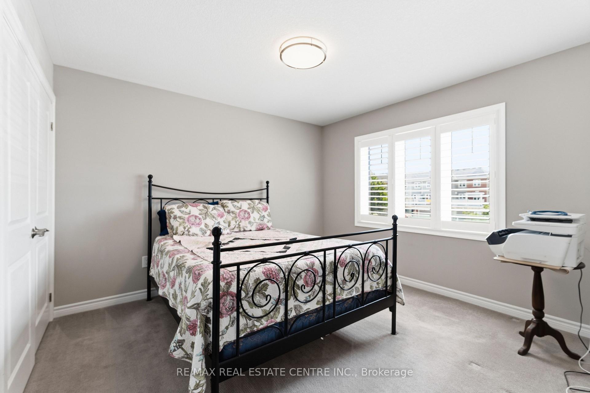 Photo 25 of Unit 33, 22 Spring Creek Drive, Hamilton, Waterdown — HOMEH