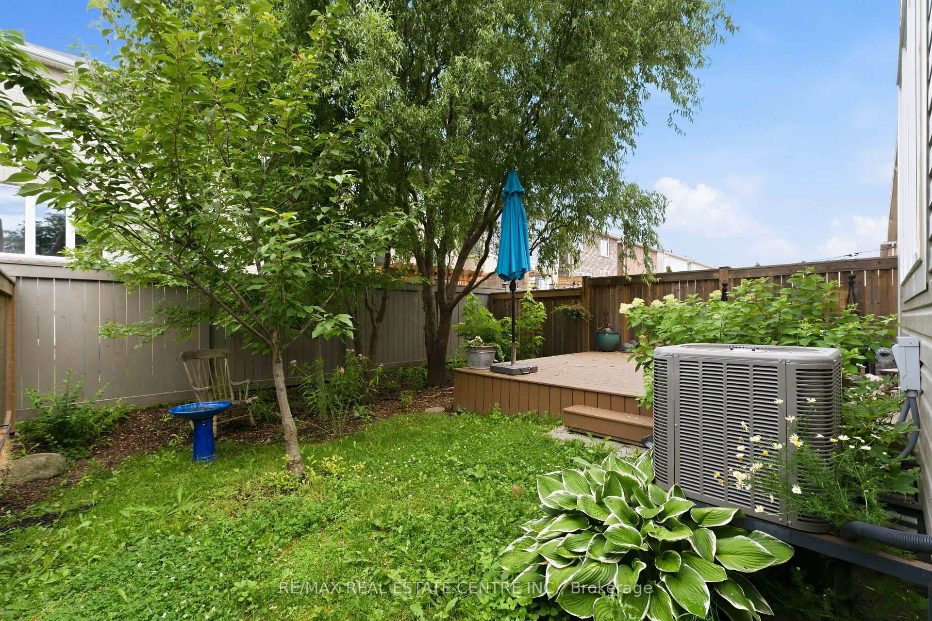Photo 37 of Unit 33, 22 Spring Creek Drive, Hamilton, Waterdown — HOMEH