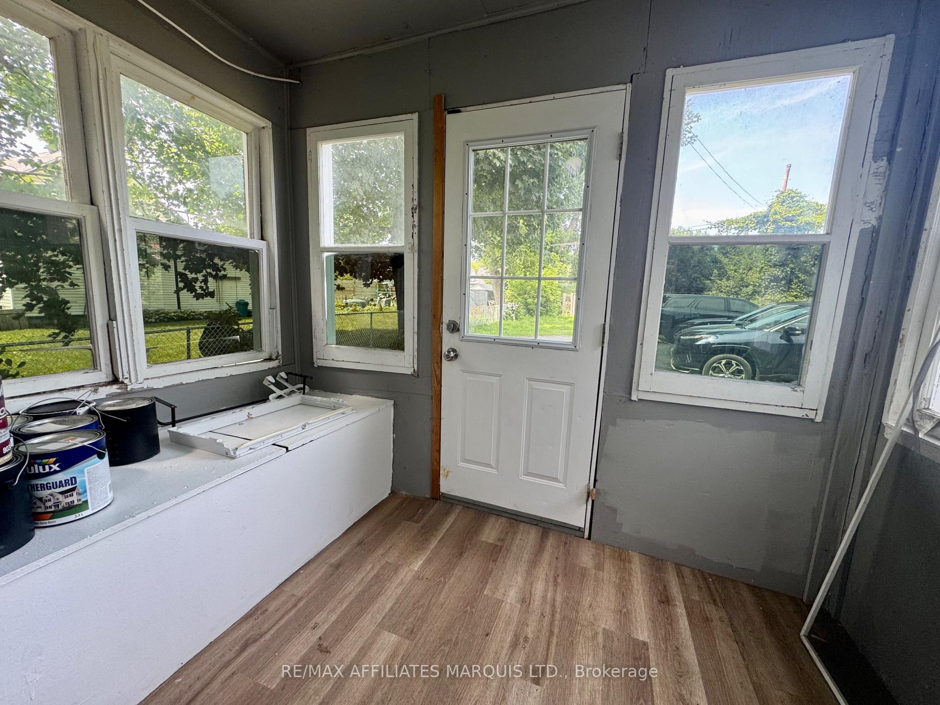 Photo 11 of 321 Water Street E, Cornwall, Cornwall — HOMEH