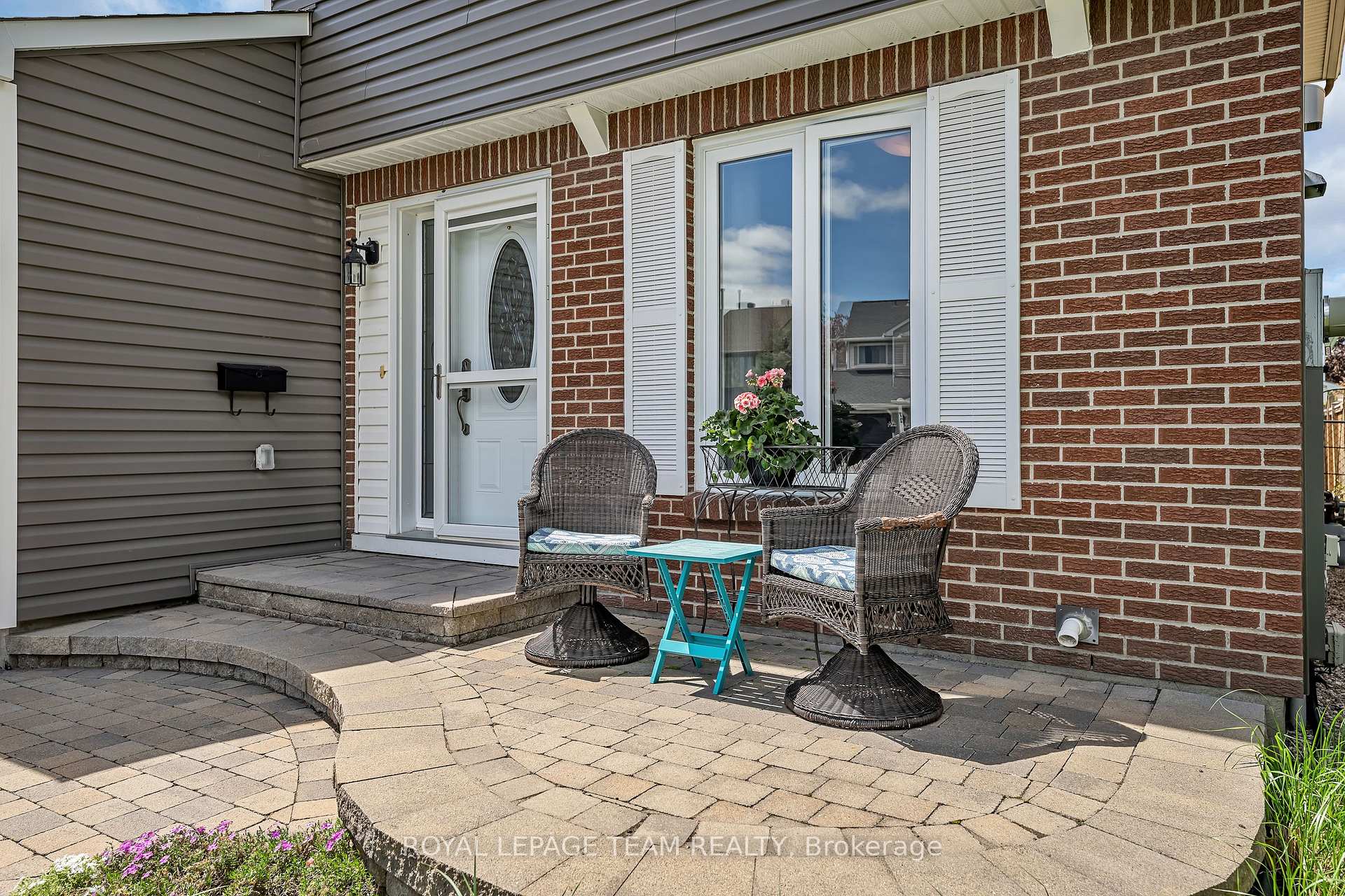Photo 2 of 99 Melanie Crescent, Ottawa, Kanata - Glencairn/Hazeldean — HOMEH