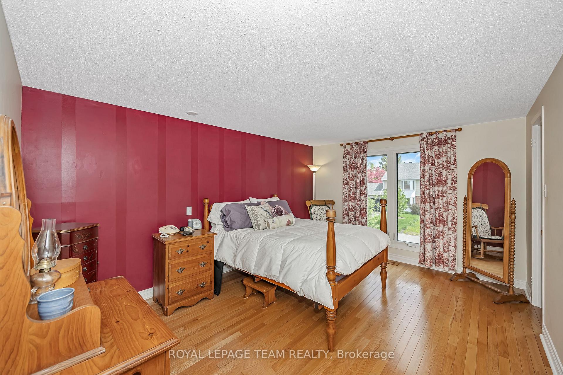 Photo 10 of 99 Melanie Crescent, Ottawa, Kanata - Glencairn/Hazeldean — HOMEH