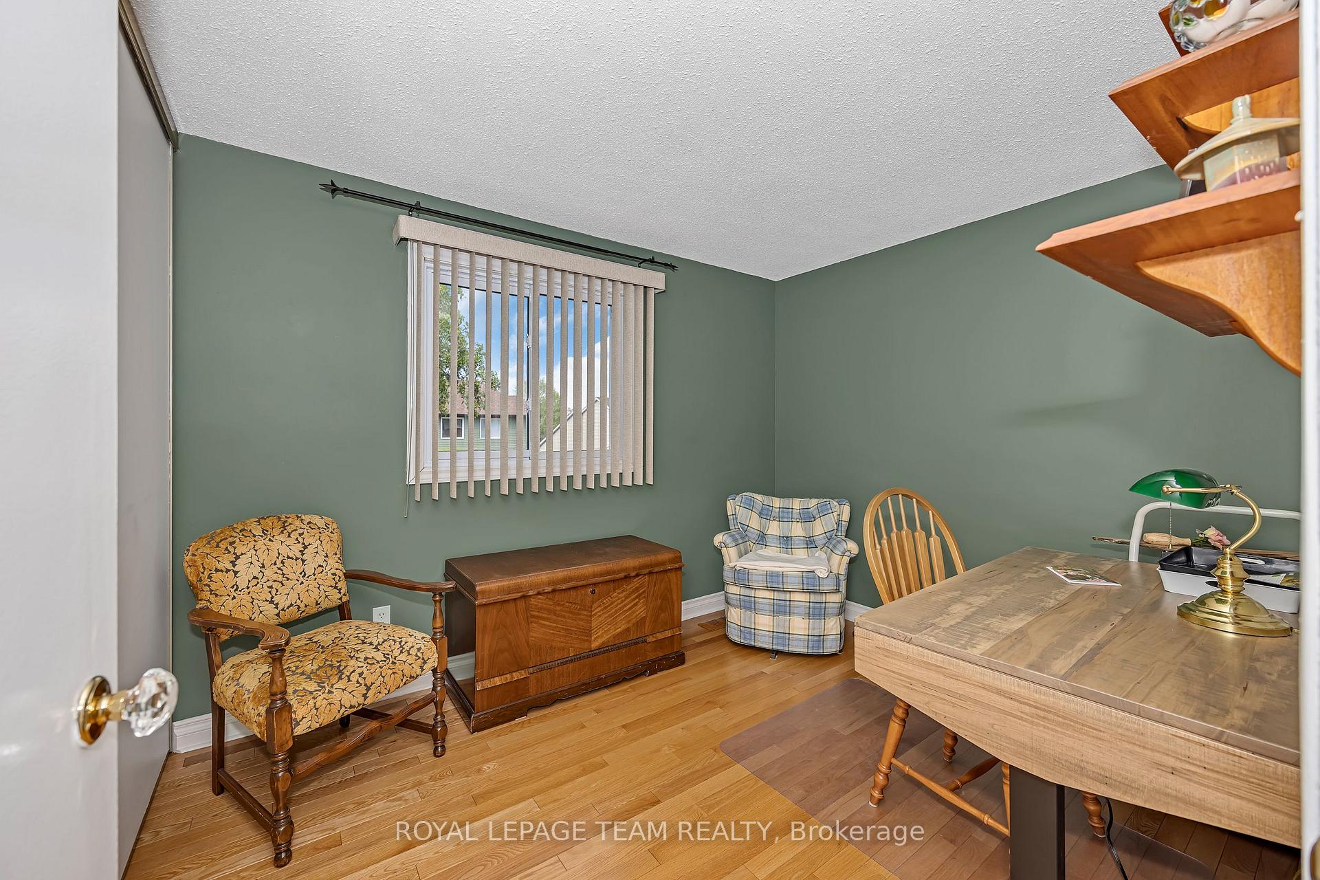 Photo 12 of 99 Melanie Crescent, Ottawa, Kanata - Glencairn/Hazeldean — HOMEH
