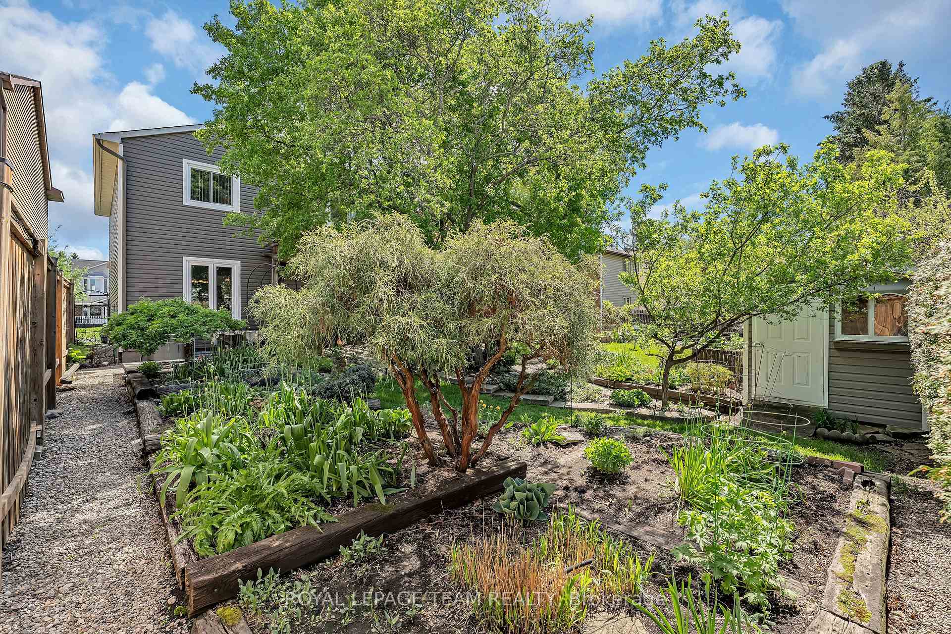 Photo 19 of 99 Melanie Crescent, Ottawa, Kanata - Glencairn/Hazeldean — HOMEH