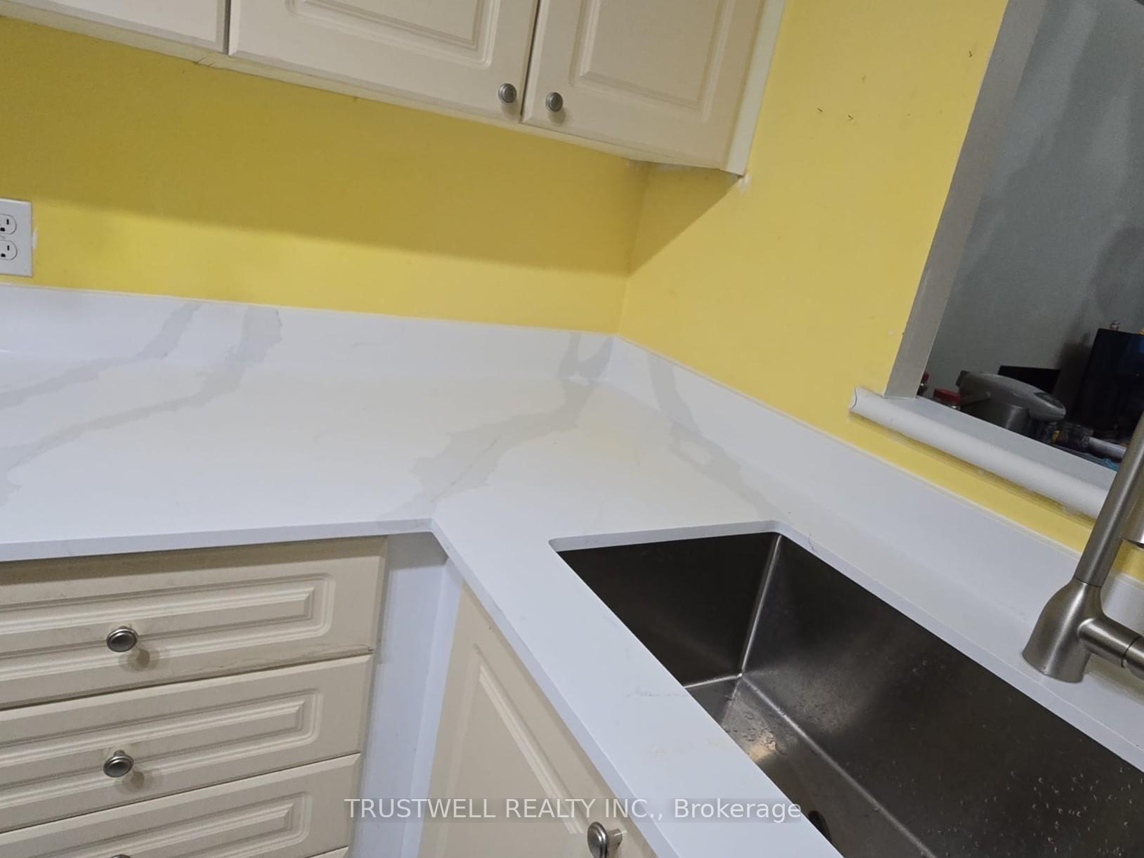 Photo 13 of Unit 1509, 8 Lee Centre Drive, Scarborough, Woburn — HOMEH
