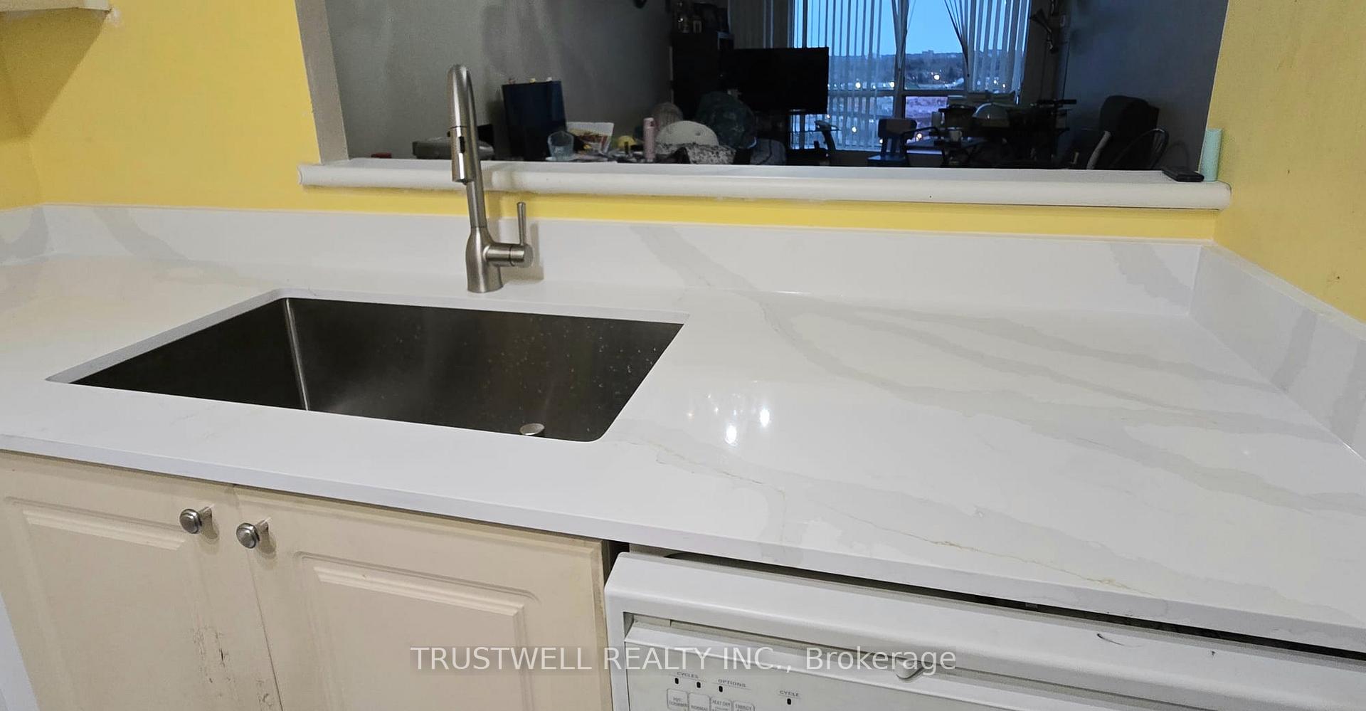 Photo 14 of Unit 1509, 8 Lee Centre Drive, Scarborough, Woburn — HOMEH