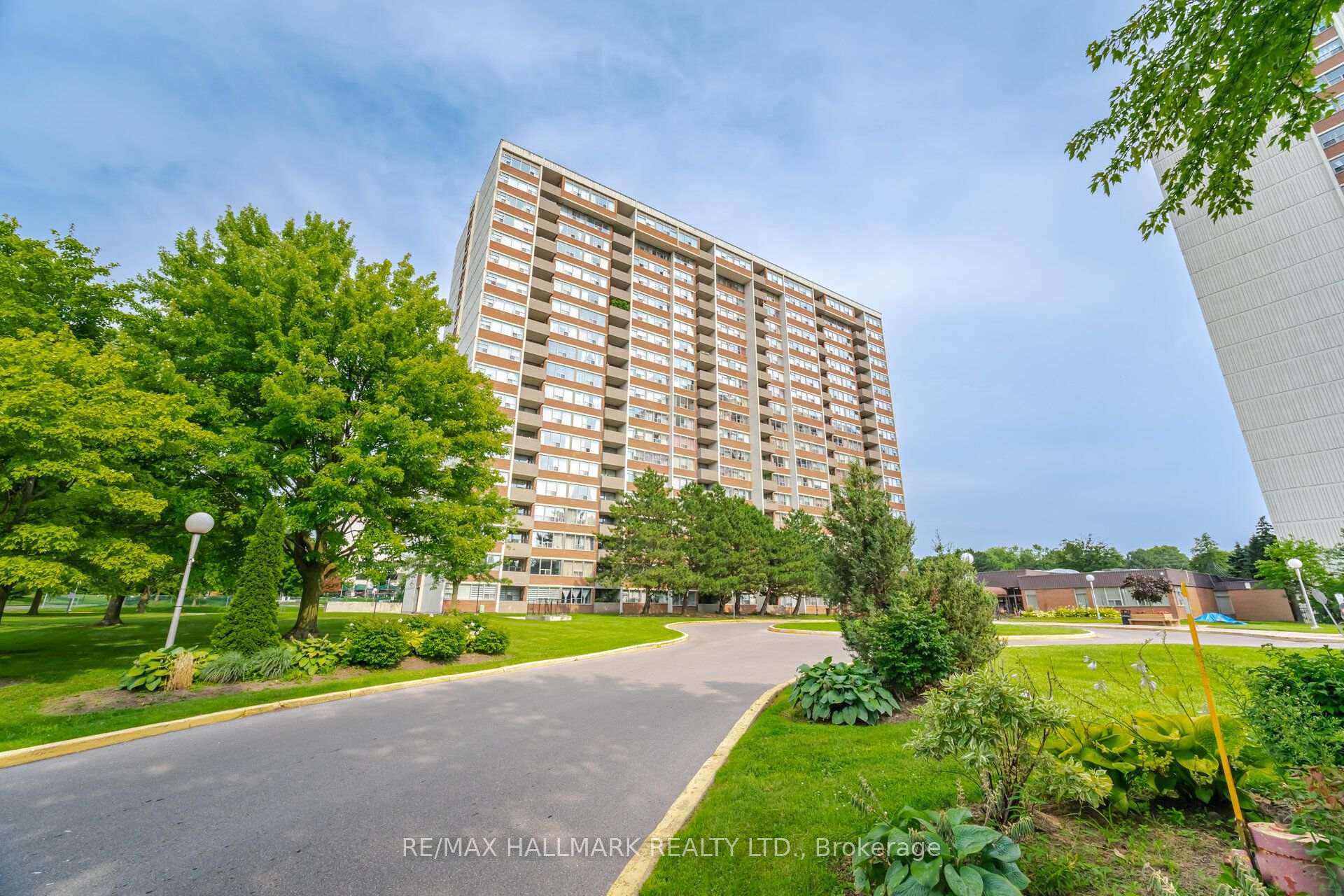 Front of Unit 1504, 45 Silver Springs Boulevard