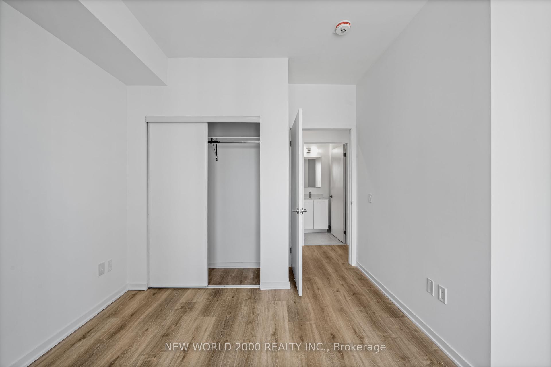 Photo 8 of Unit 1512, 101 Roehampton Avenue, Toronto, Mount Pleasant West — HOMEH