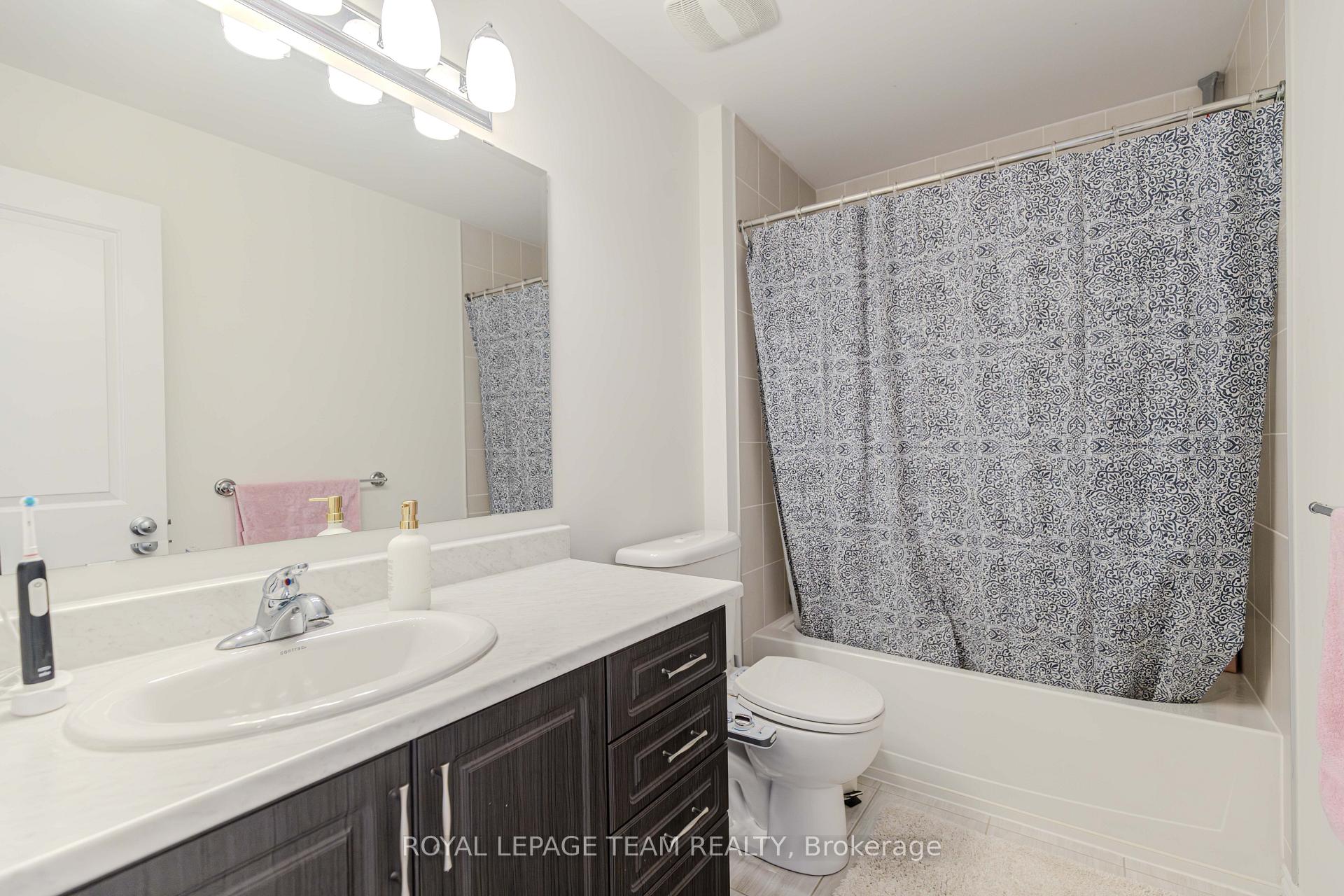 Photo 36 of 236 Halyard Way, Ottawa, Kanata - Kanata Lakes/Heritage Hills — HOMEH