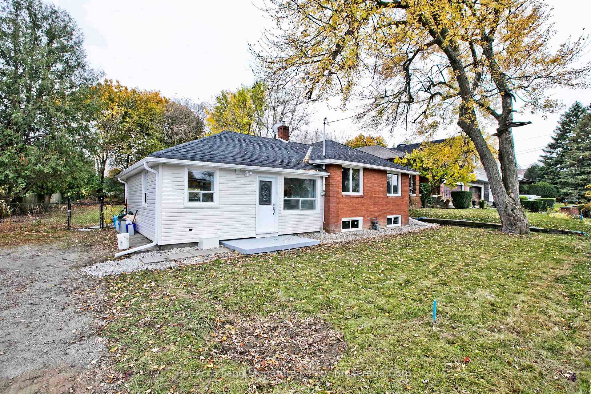 Photo 2 of 117 Morgan Avenue, Markham, Thornhill — HOMEH
