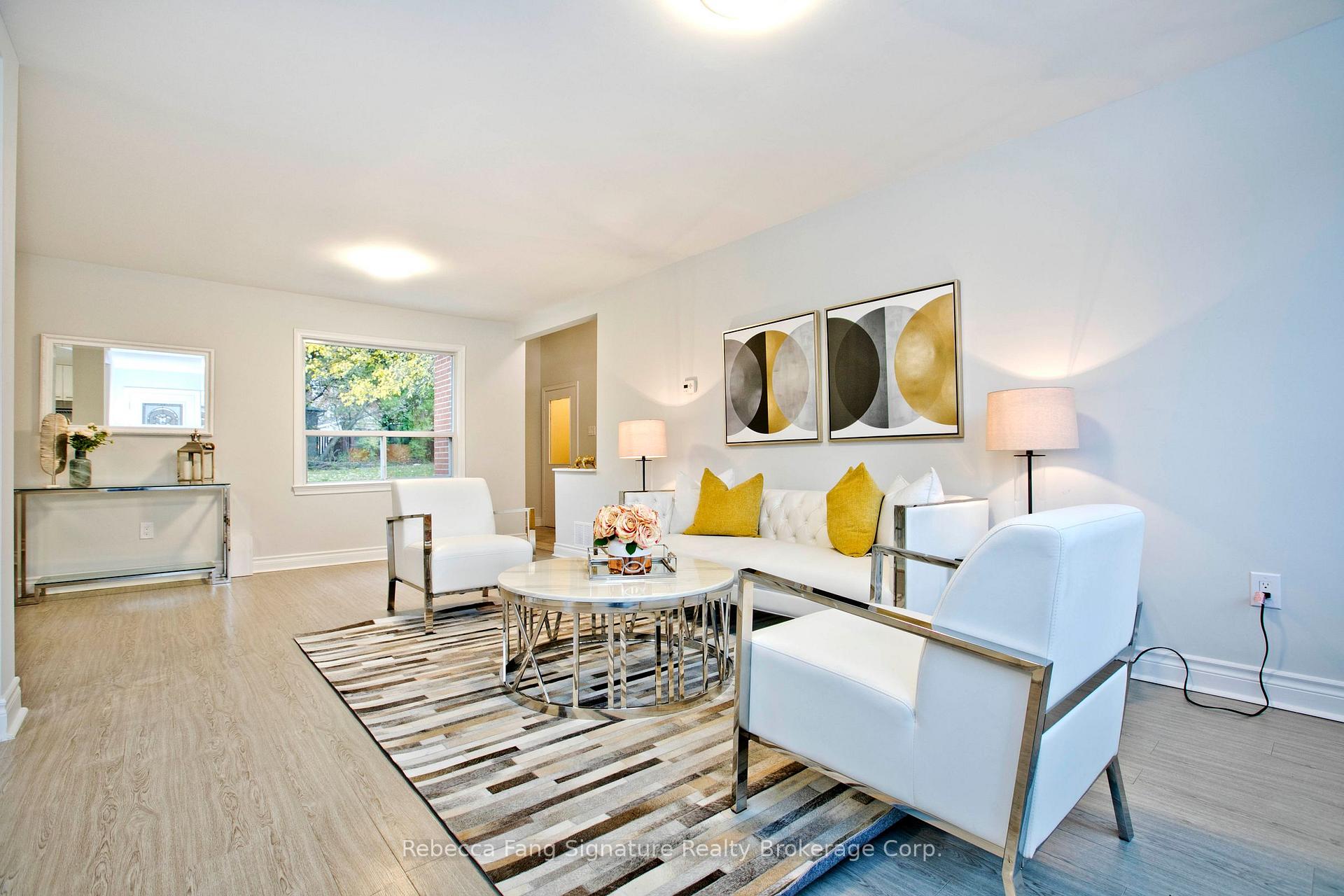 Photo 5 of 117 Morgan Avenue, Markham, Thornhill — HOMEH