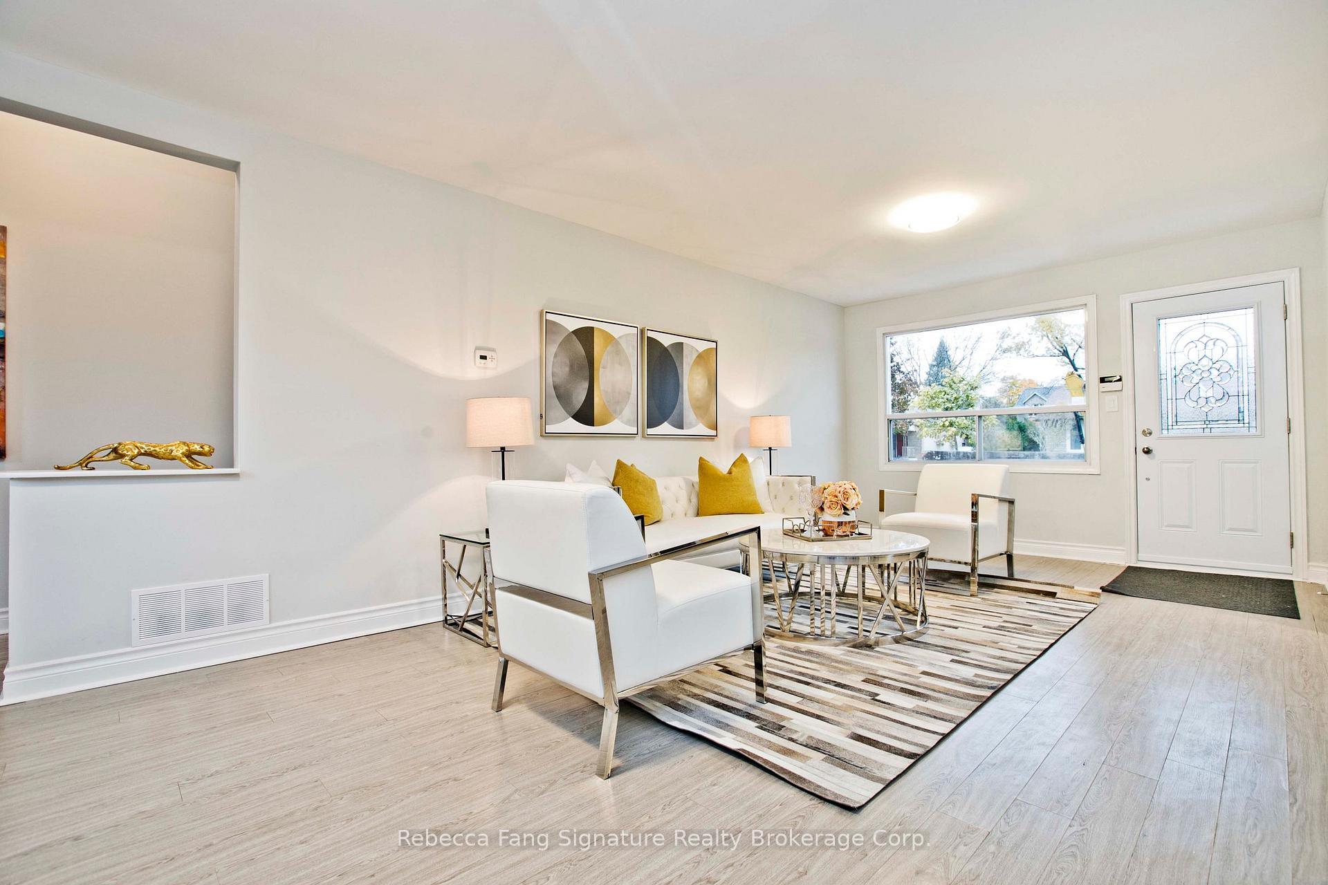 Photo 7 of 117 Morgan Avenue, Markham, Thornhill — HOMEH