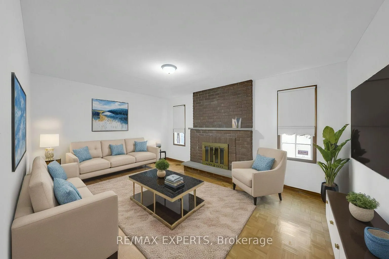 Photo 7 of 31 Waterfall Road, Vaughan, East Woodbridge — HOMEH