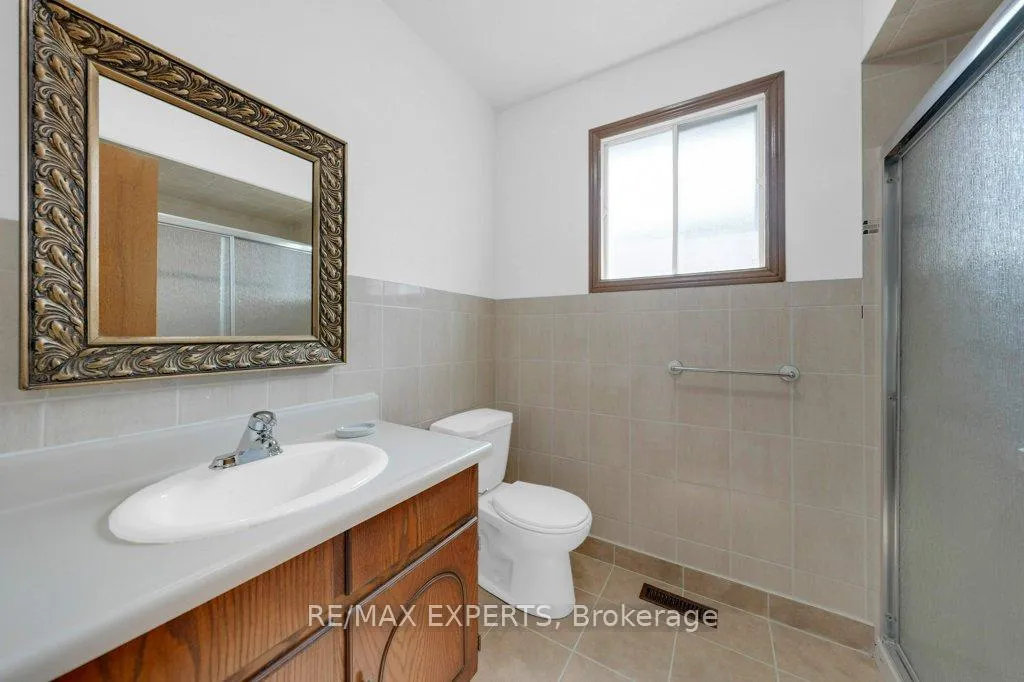 Photo 17 of 31 Waterfall Road, Vaughan, East Woodbridge — HOMEH