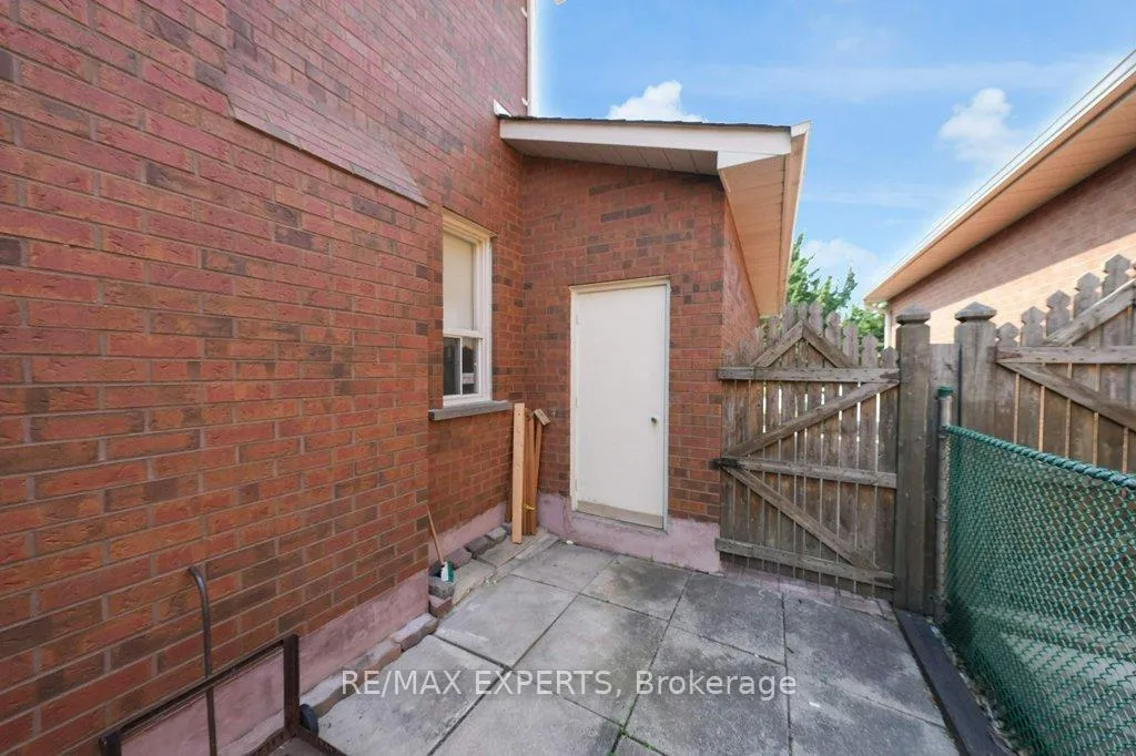 Photo 31 of 31 Waterfall Road, Vaughan, East Woodbridge — HOMEH