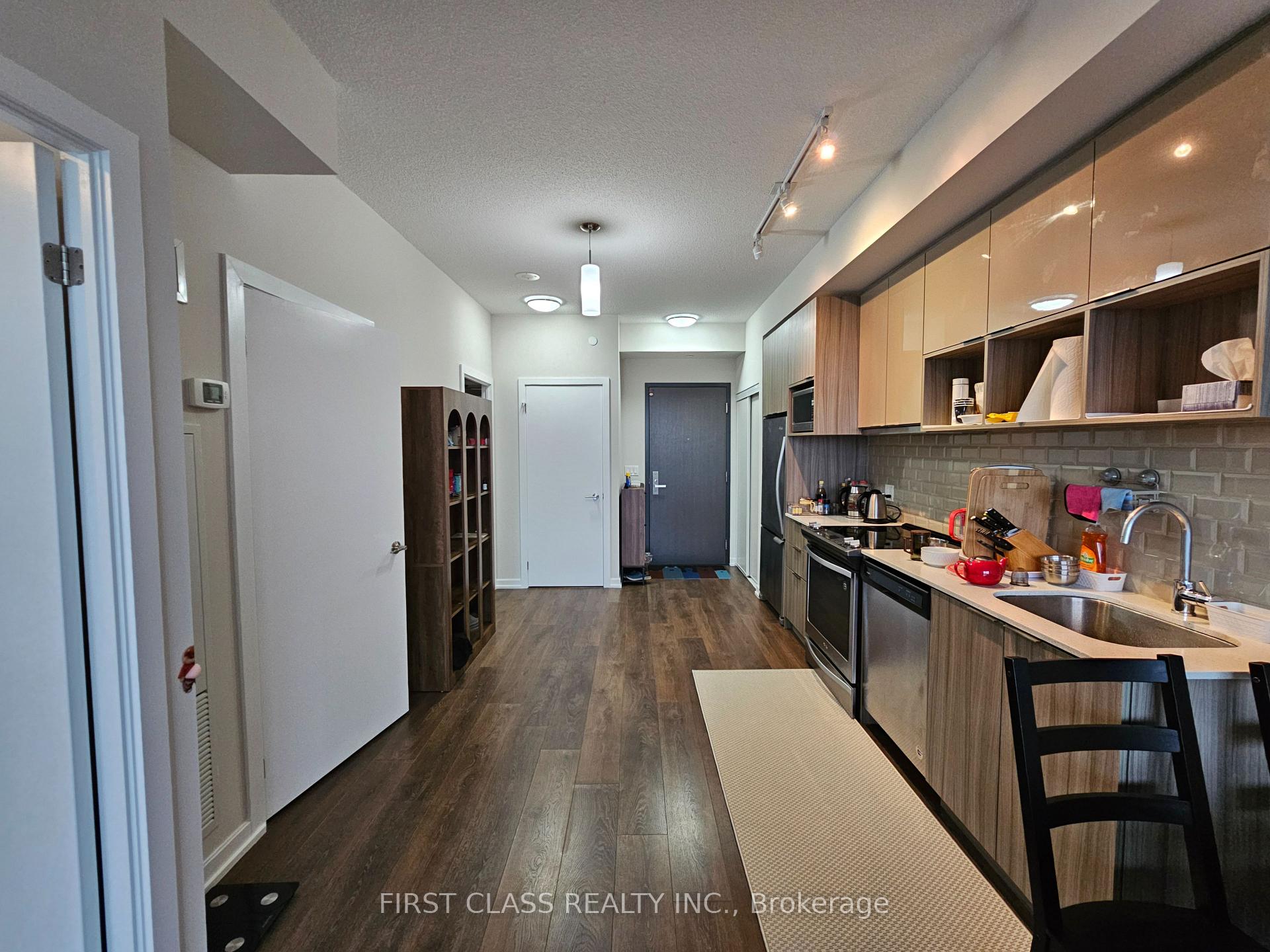 Photo 4 of Unit 418, 52 Forest Manor Road, North York, Henry Farm — HOMEH