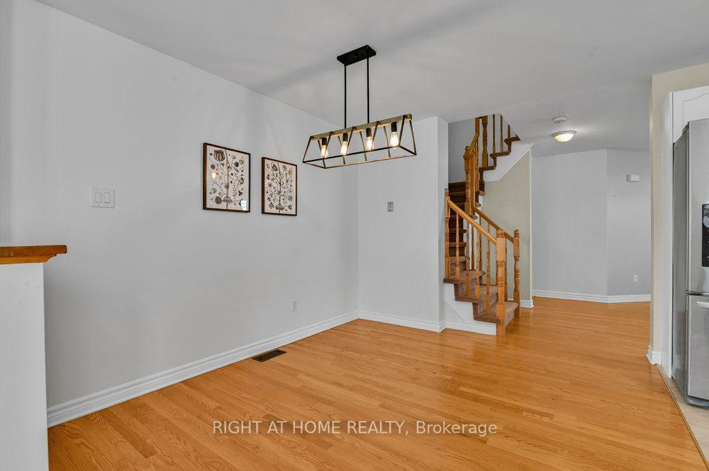 Photo 7 of 198 Deerfox Drive, Ottawa, Barrhaven - Longfields — HOMEH