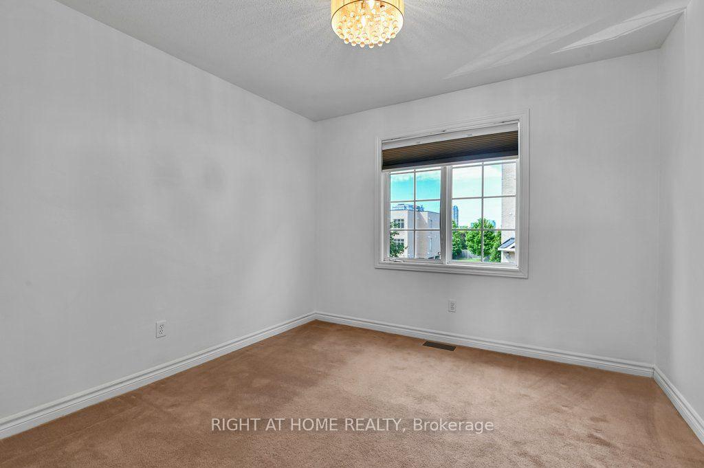 Photo 18 of 198 Deerfox Drive, Ottawa, Barrhaven - Longfields — HOMEH