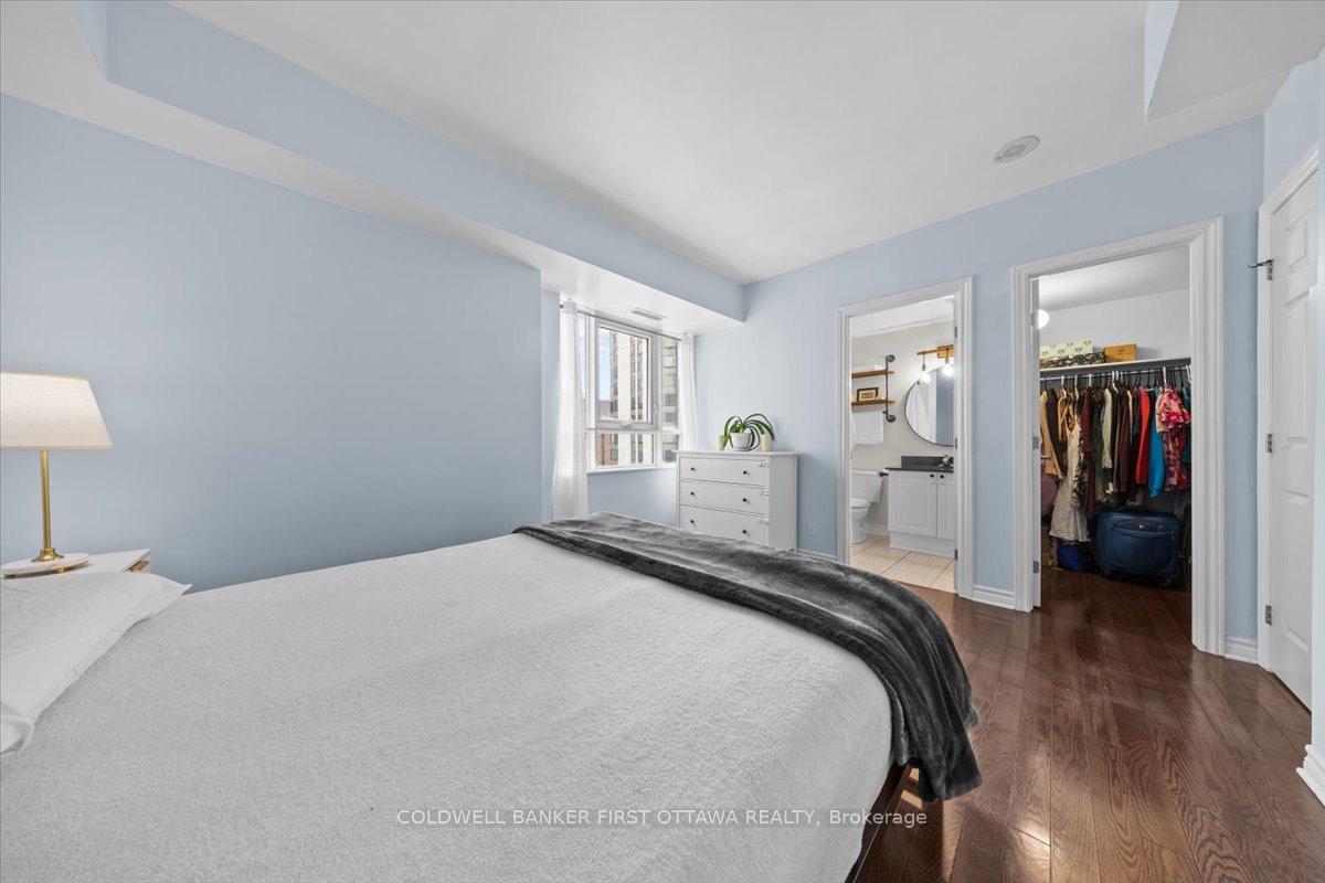 Photo 11 of Unit 1401, 445 Laurier Avenue W, Ottawa, Ottawa Centre — HOMEH