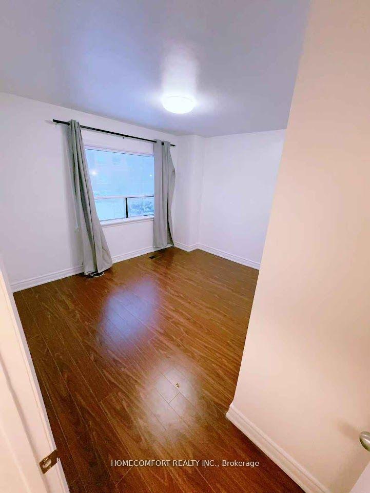 Photo 4 of Unit unit 2, 2284 Islington Avenue, Etobicoke, Rexdale-Kipling — HOMEH