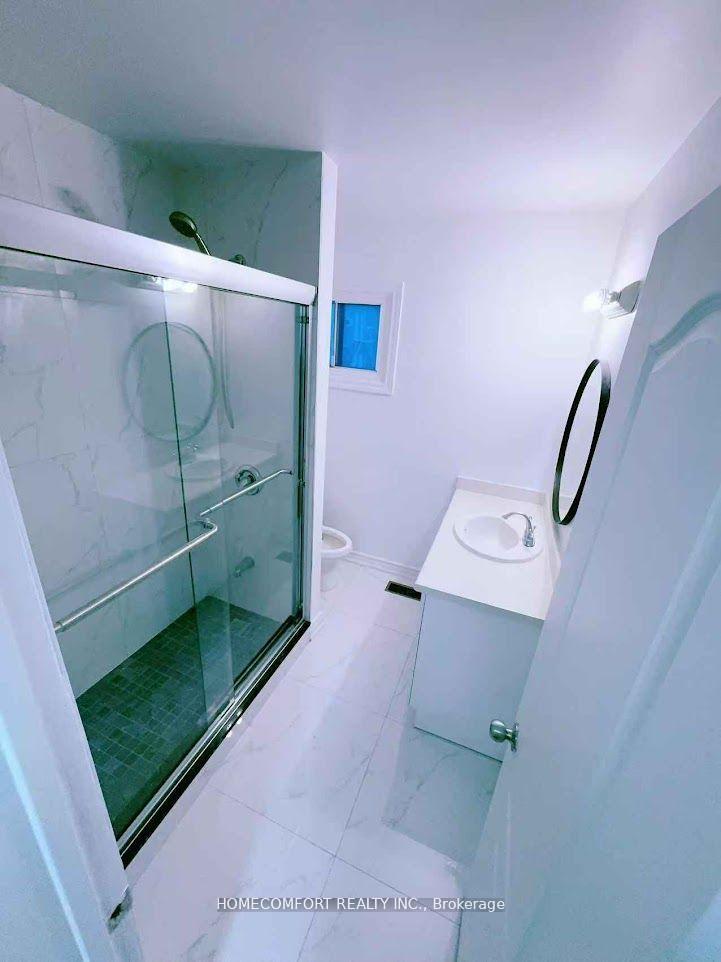 Photo 6 of Unit unit 2, 2284 Islington Avenue, Etobicoke, Rexdale-Kipling — HOMEH