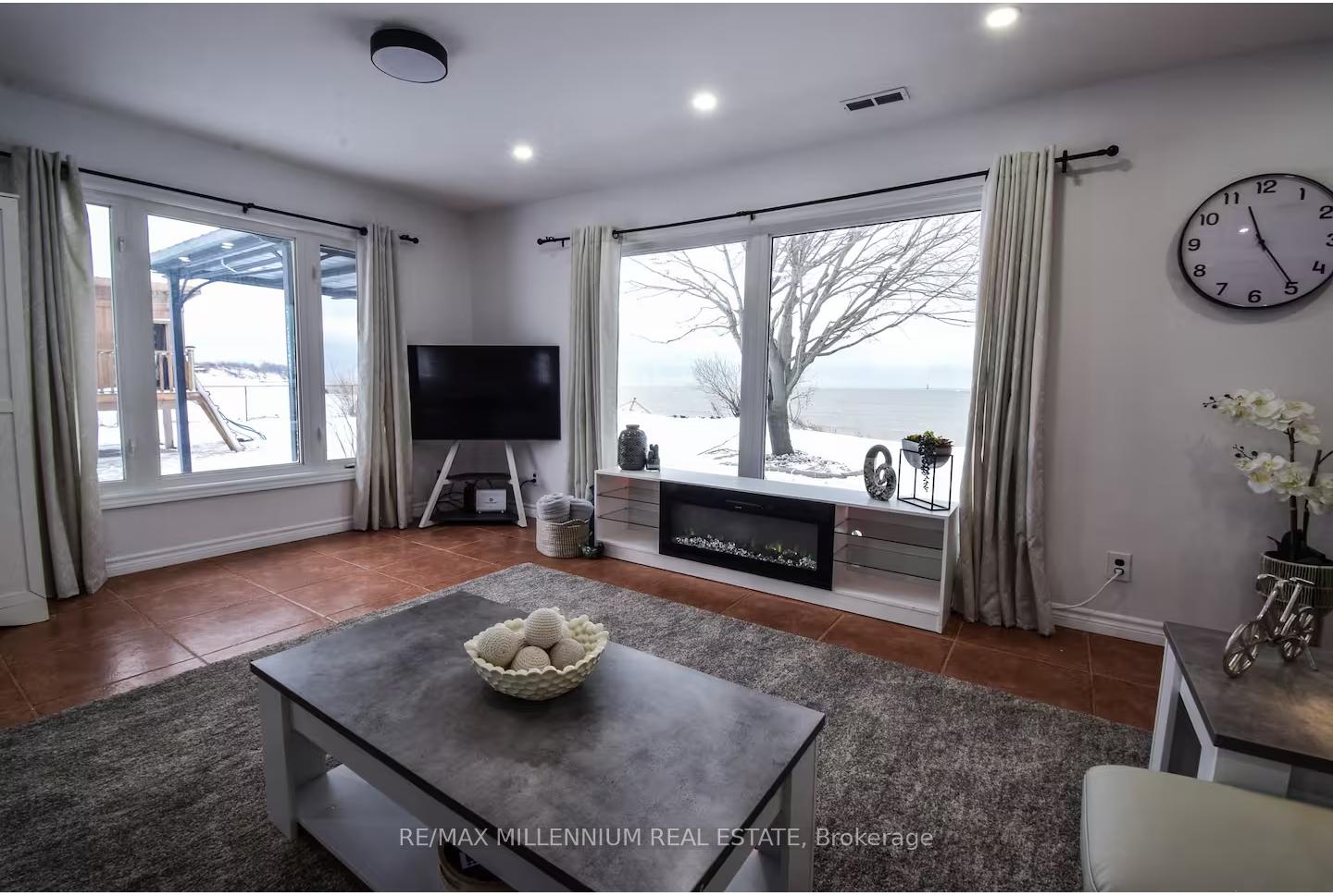 Photo 6 of 57 Lakeridge Boulevard, Haldimand, Dunnville — HOMEH