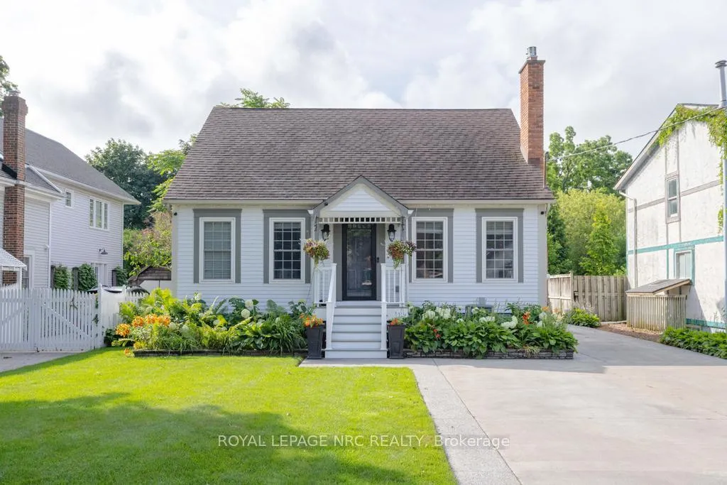 Photo 2 of 153 Main Street, St. Catharines, Port Dalhousie — HOMEH
