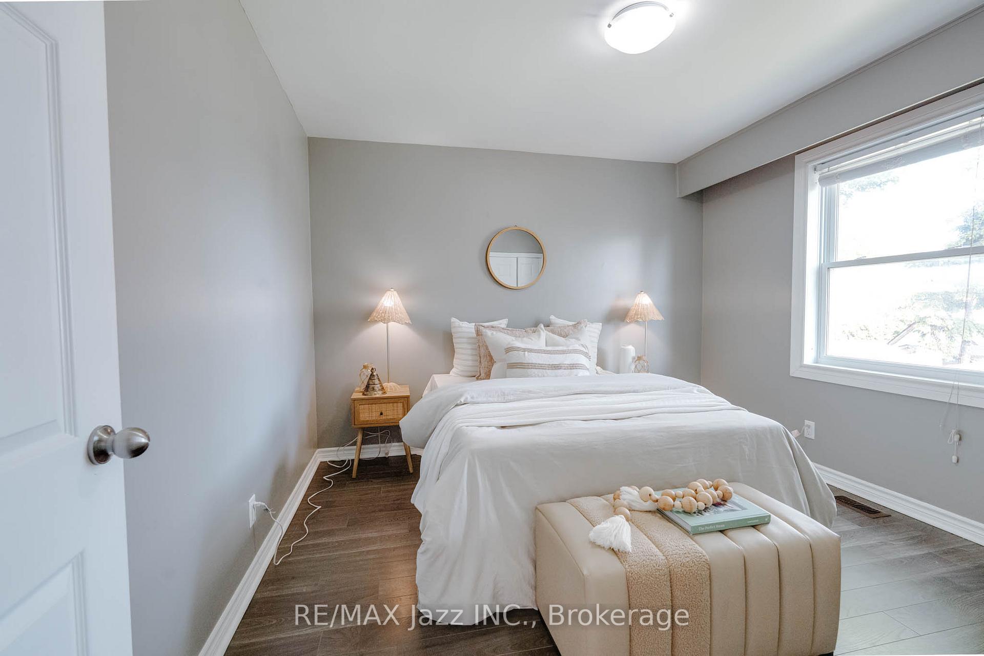 Photo 10 of 81 Wellington Avenue W, Oshawa, Lakeview — HOMEH