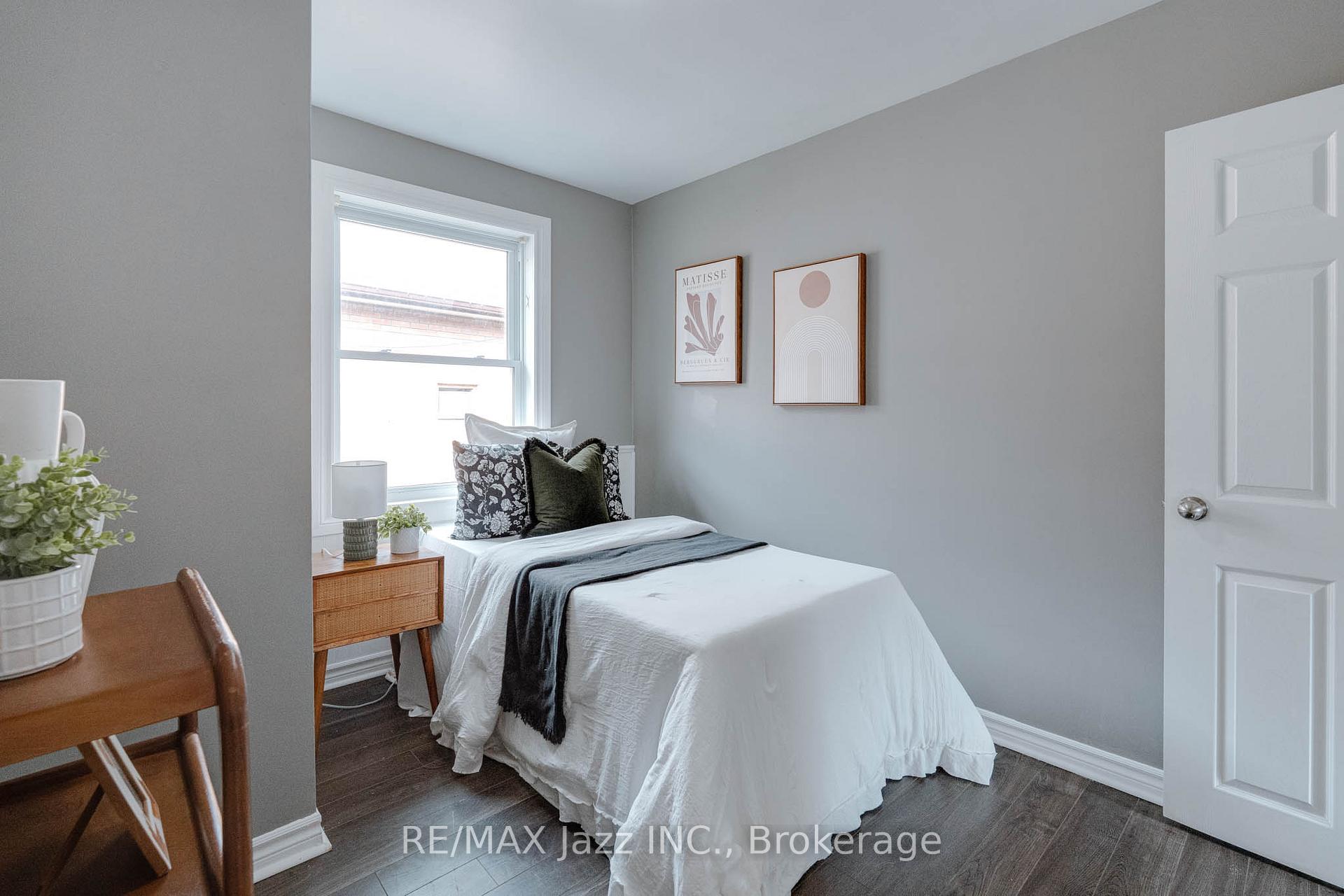 Photo 14 of 81 Wellington Avenue W, Oshawa, Lakeview — HOMEH