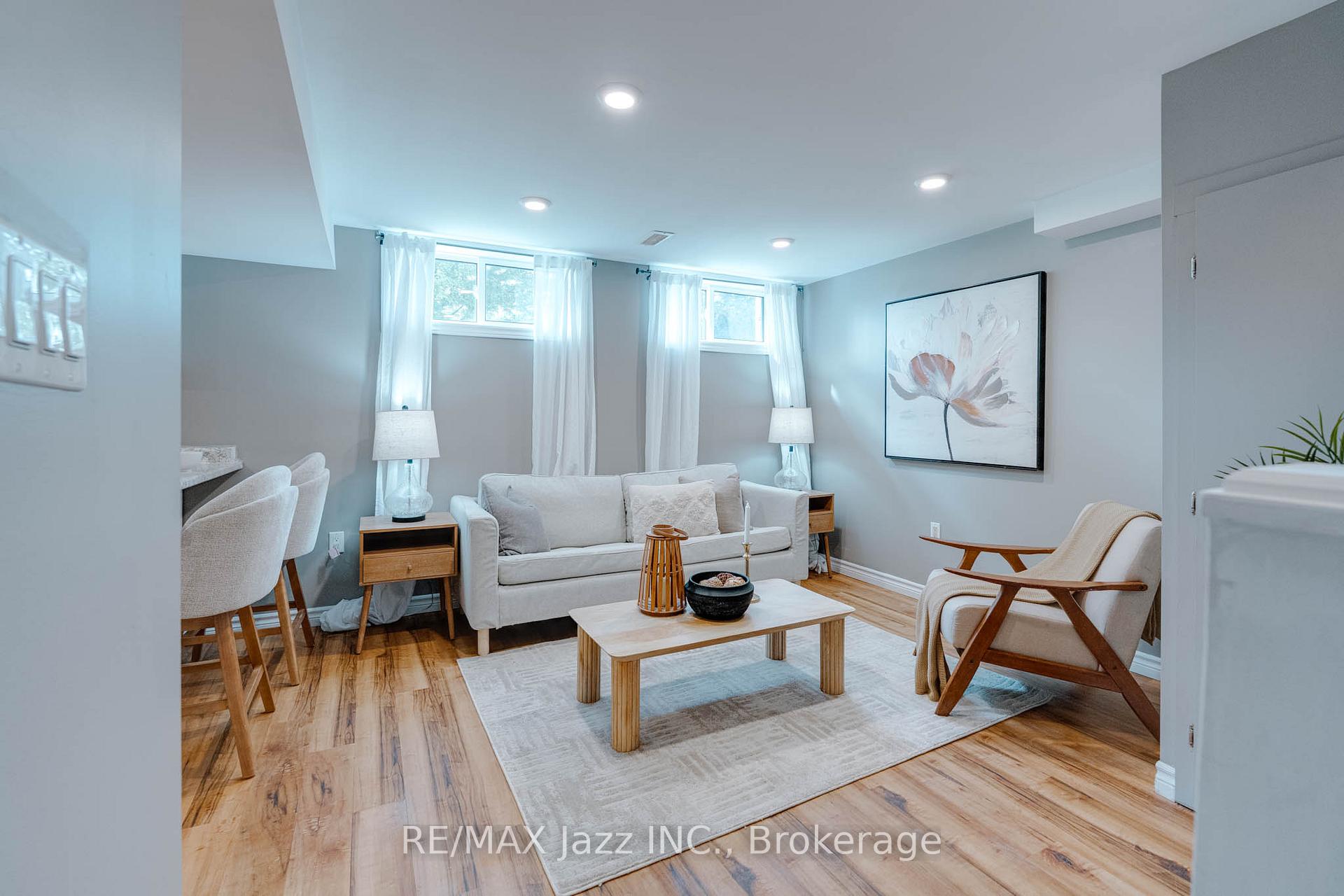 Photo 18 of 81 Wellington Avenue W, Oshawa, Lakeview — HOMEH