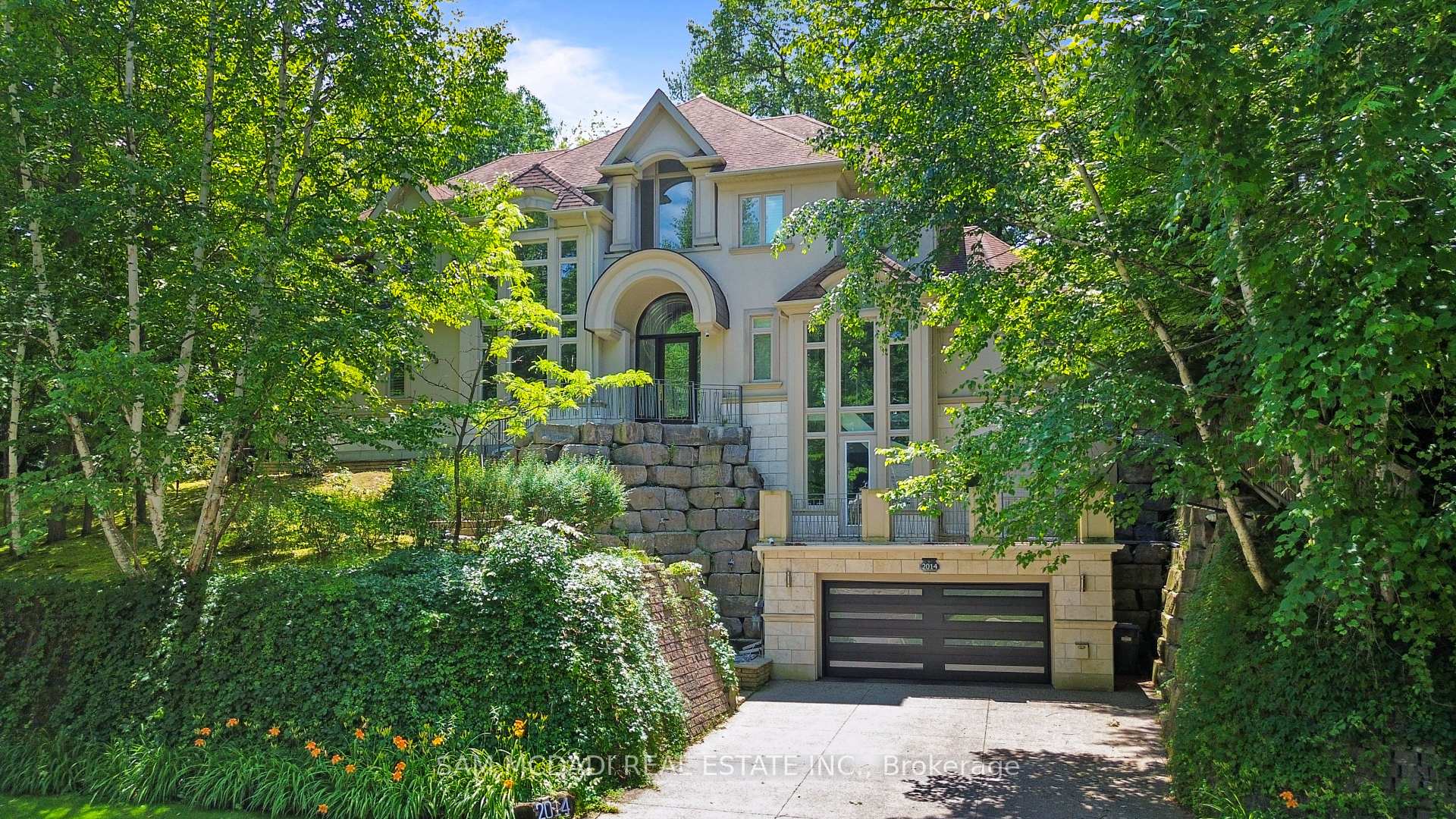 Front of 2014 Heartwood Court