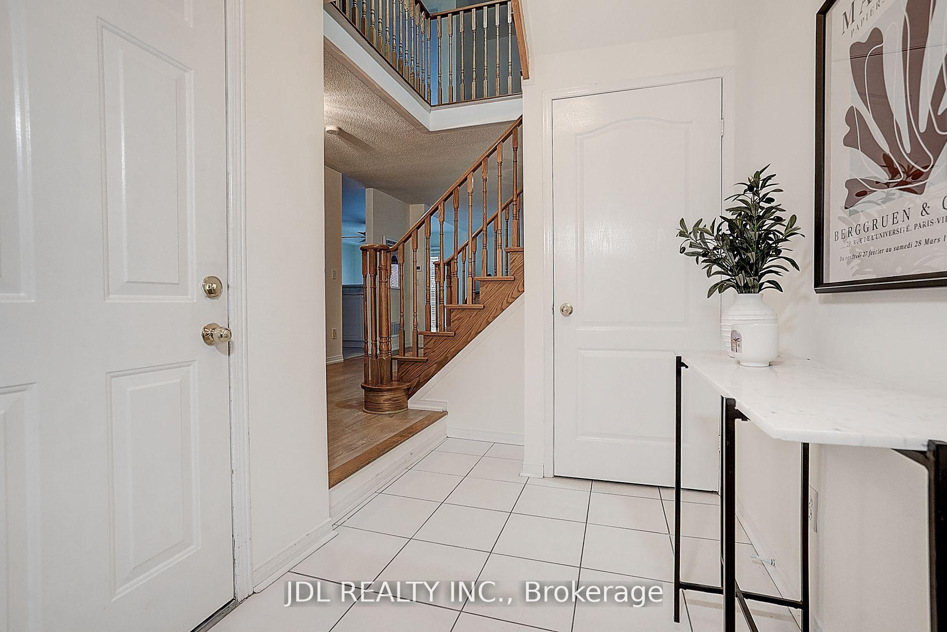 Photo 3 of 47 Millcliff Circle, Aurora, Aurora Grove — HOMEH