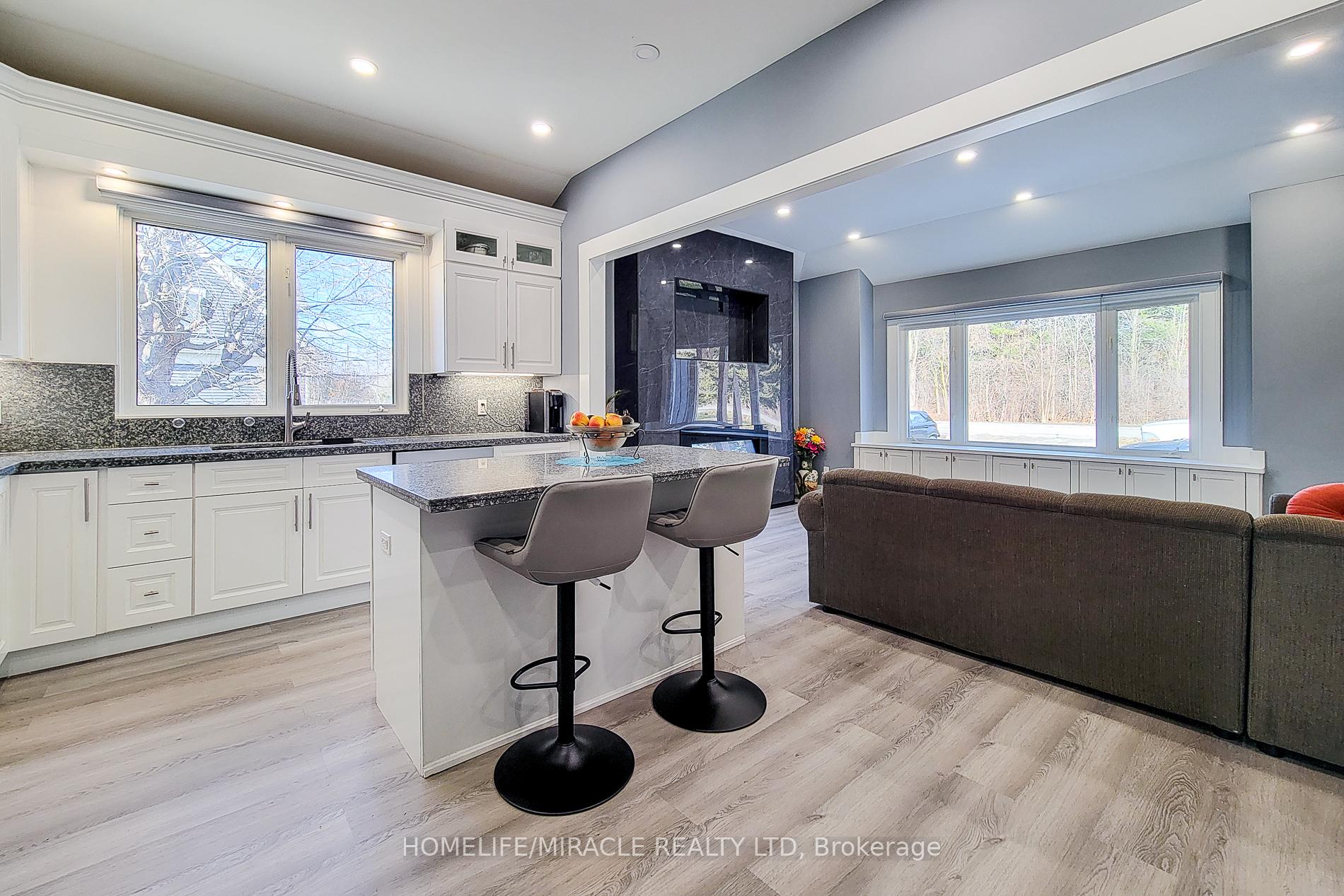 Photo 19 of 355 Ridge Road W, Grimsby, Grimsby Escarpment — HOMEH