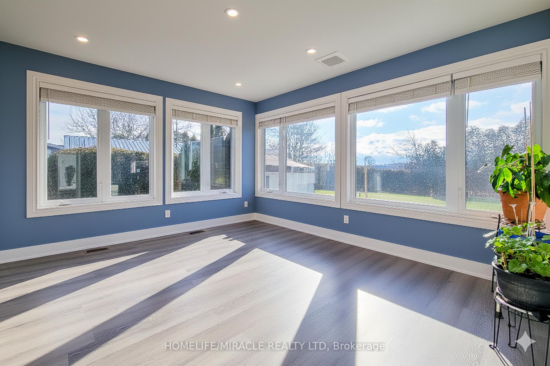 Photo 27 of 355 Ridge Road W, Grimsby, Grimsby Escarpment — HOMEH