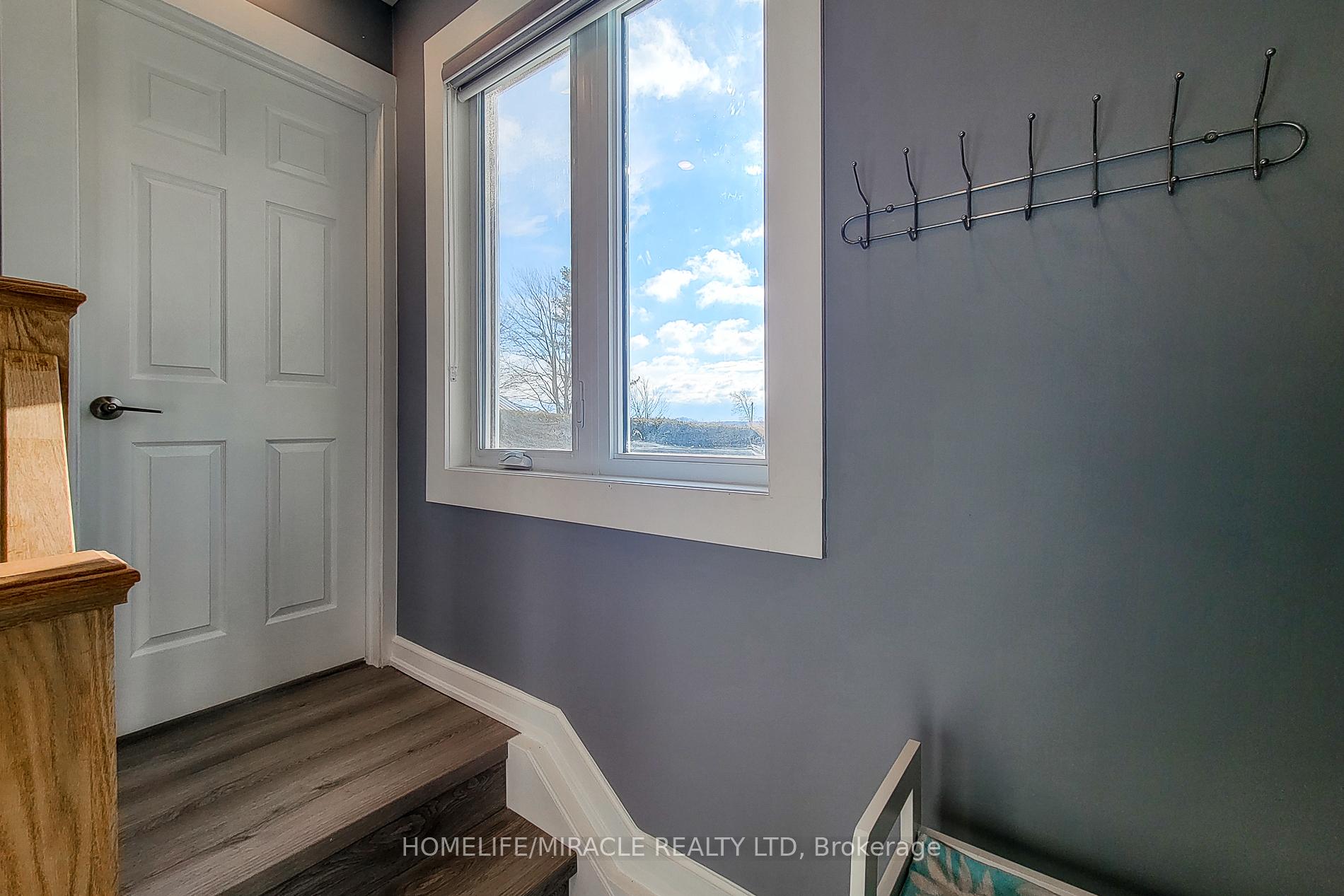 Photo 37 of 355 Ridge Road W, Grimsby, Grimsby Escarpment — HOMEH