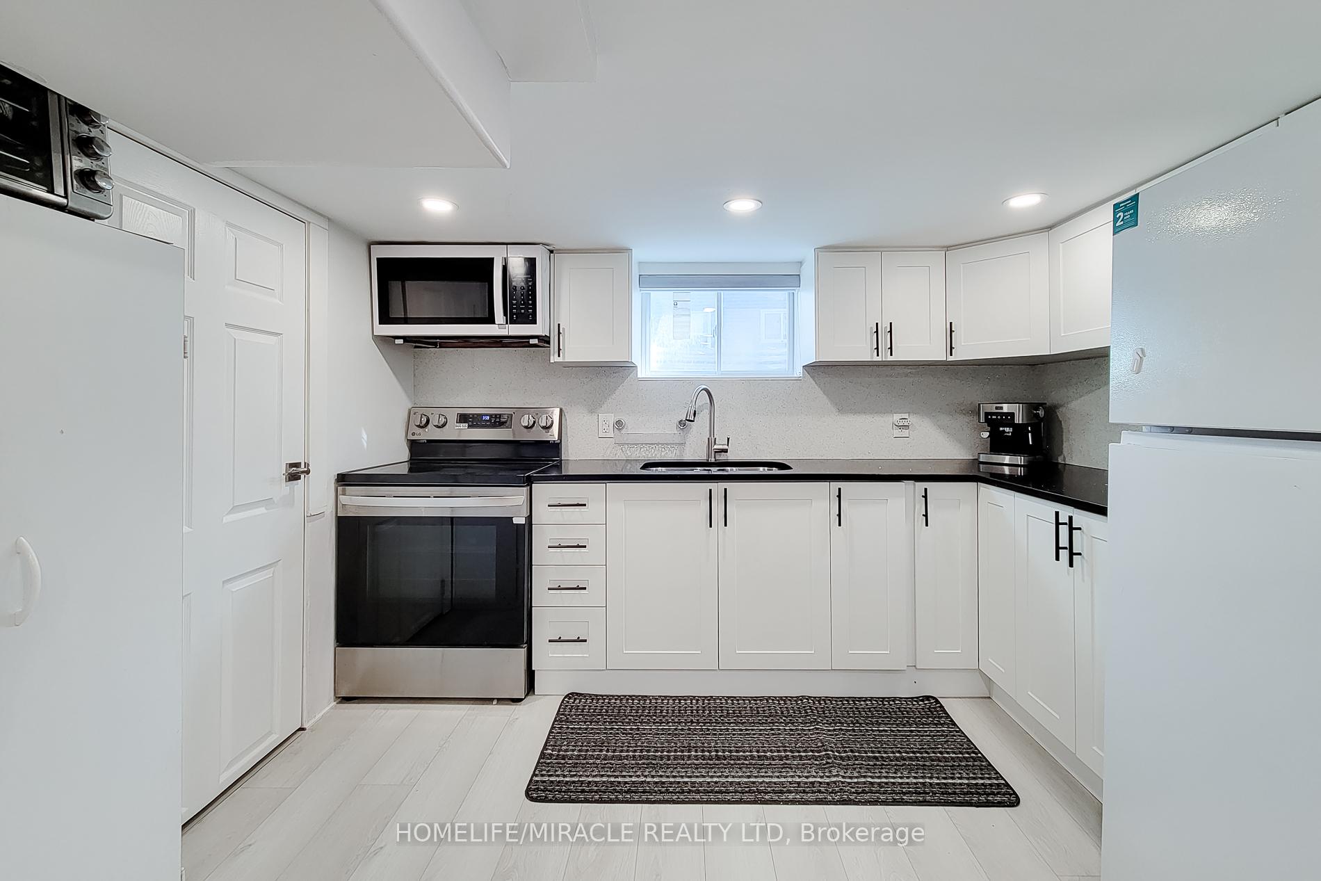 Photo 42 of 355 Ridge Road W, Grimsby, Grimsby Escarpment — HOMEH